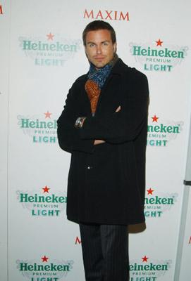 actor Brody Hutzler large photo