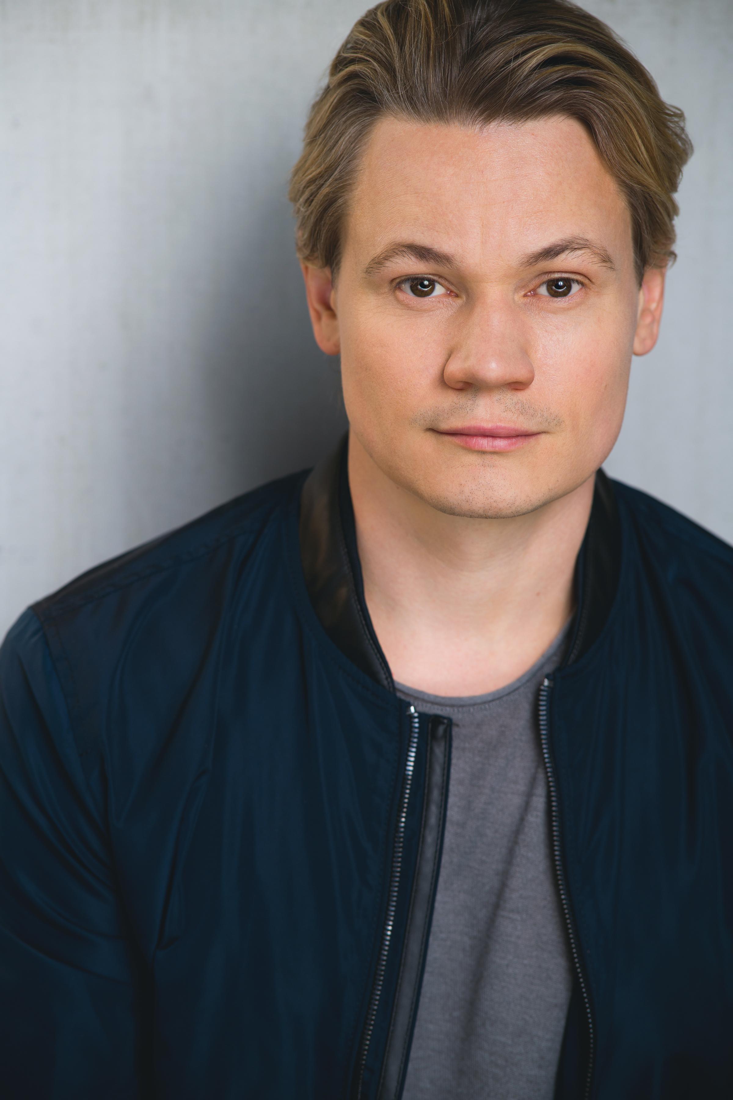 actor Paul David Story large photo