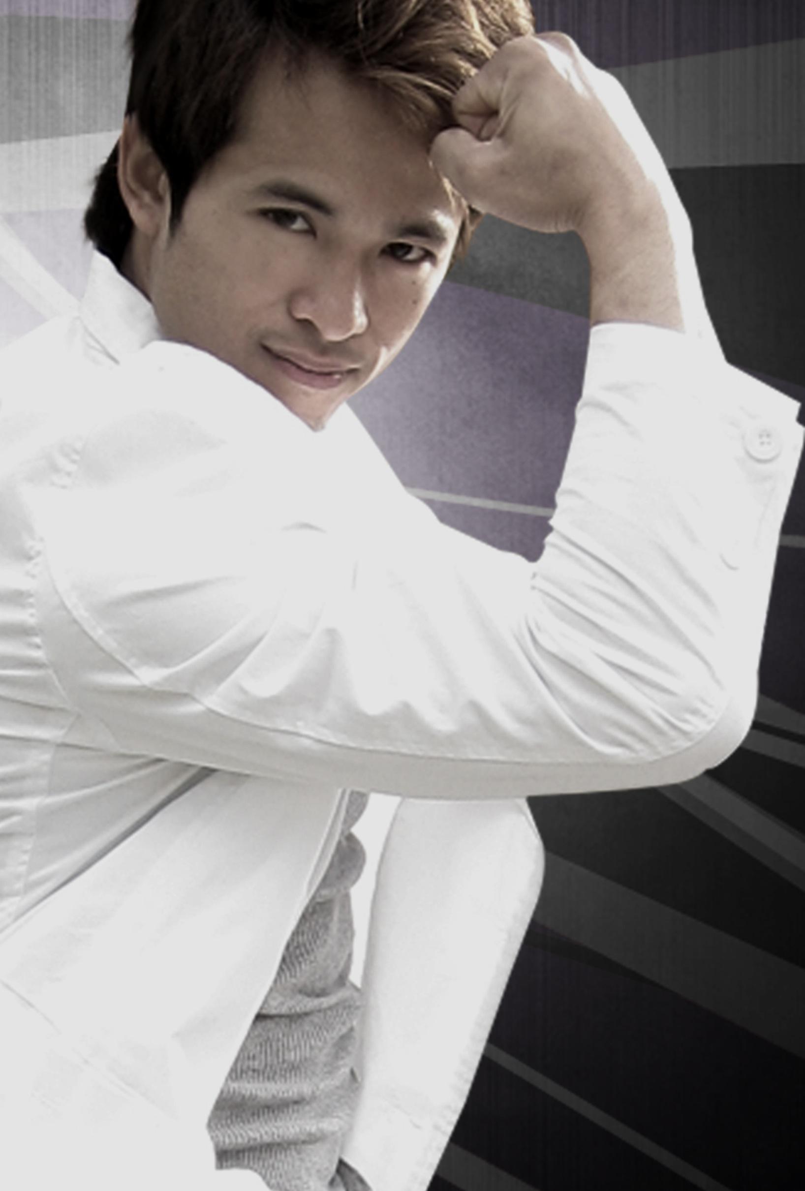 actor D.Y. Sao large photo