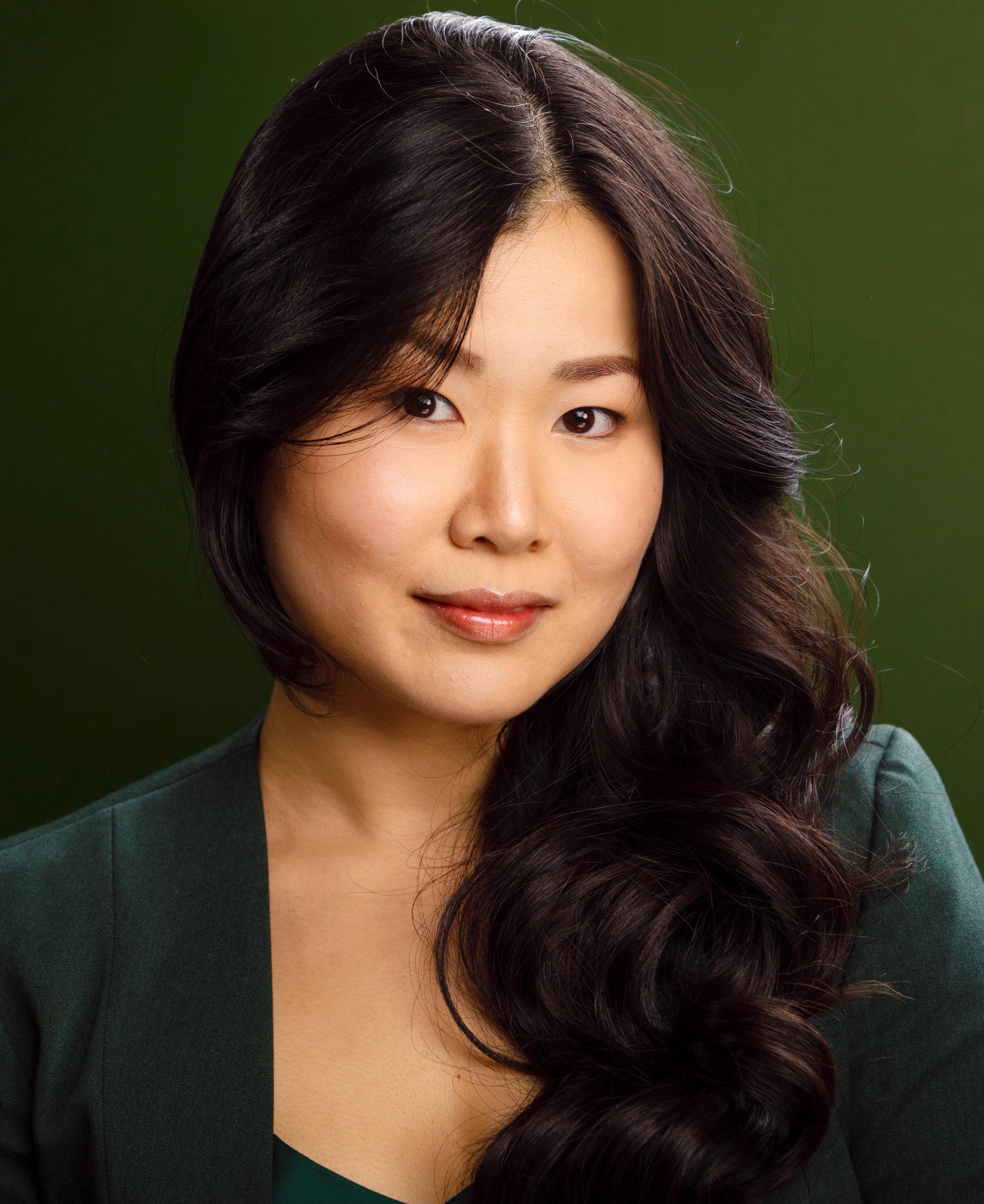 actor Eden Lee large photo