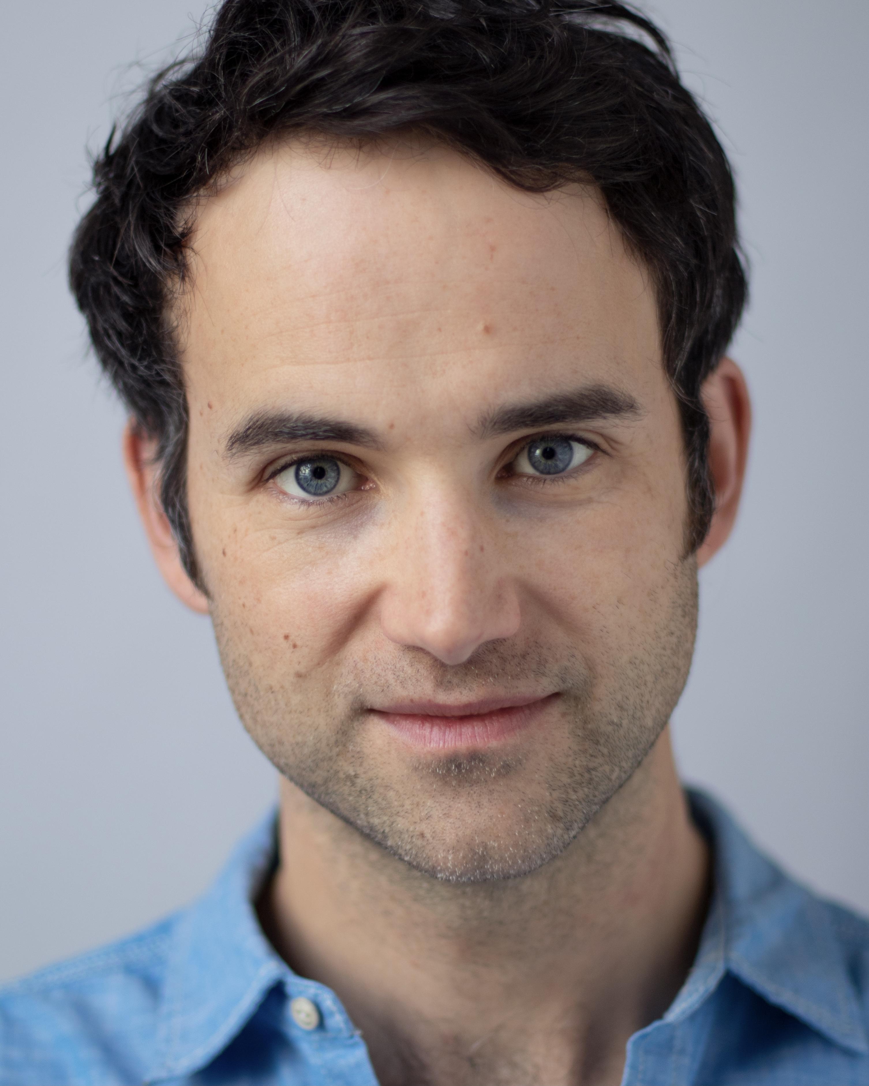 actor Nicholas Shaw large photo