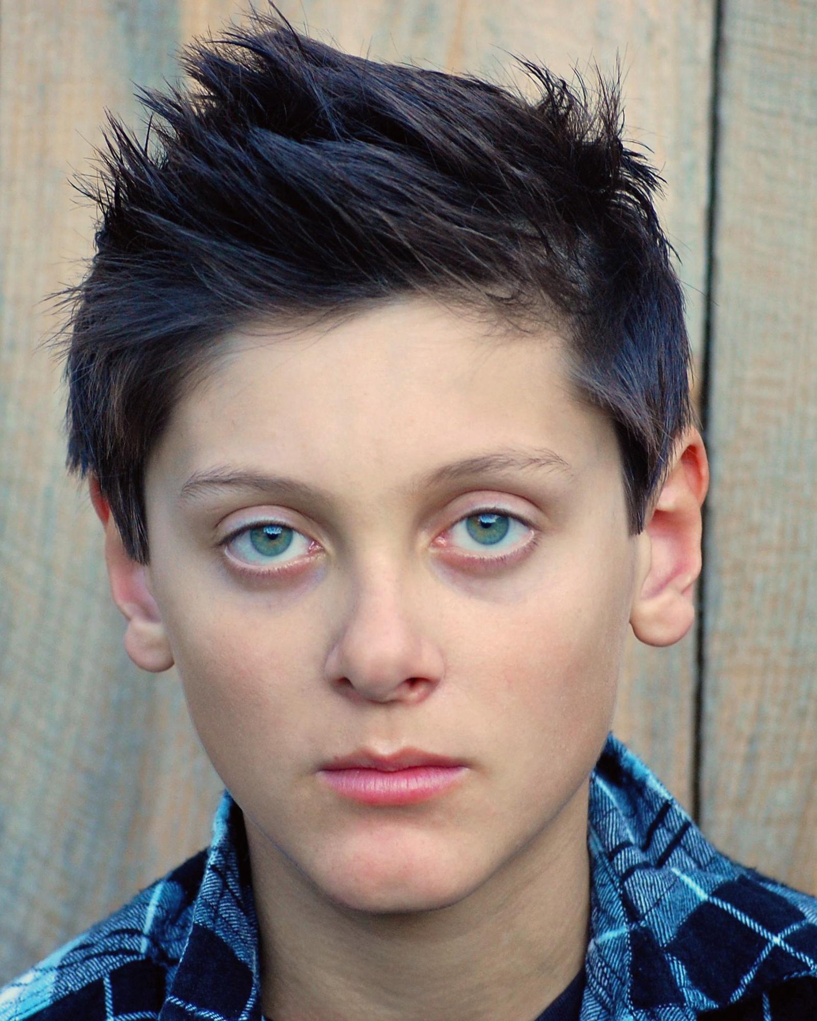 actor Milo Larratt large photo