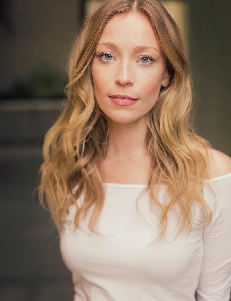 actor Eva Augustina Sinotte large photo