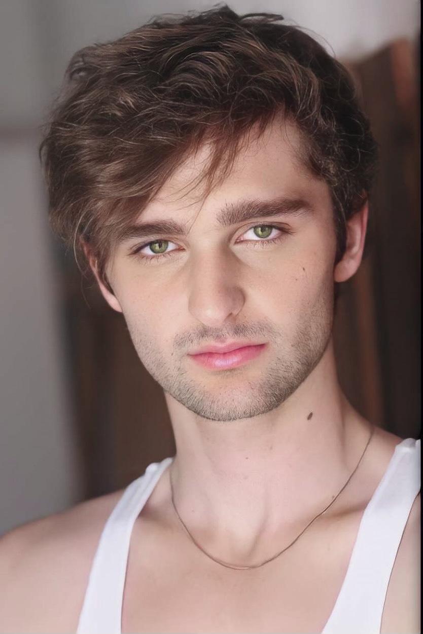 actor Andrew Gabriel large photo