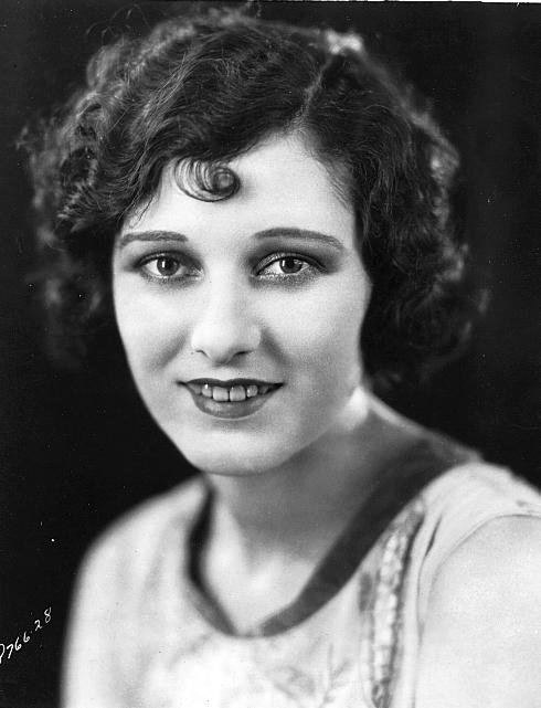 actor Georgia Hale large photo