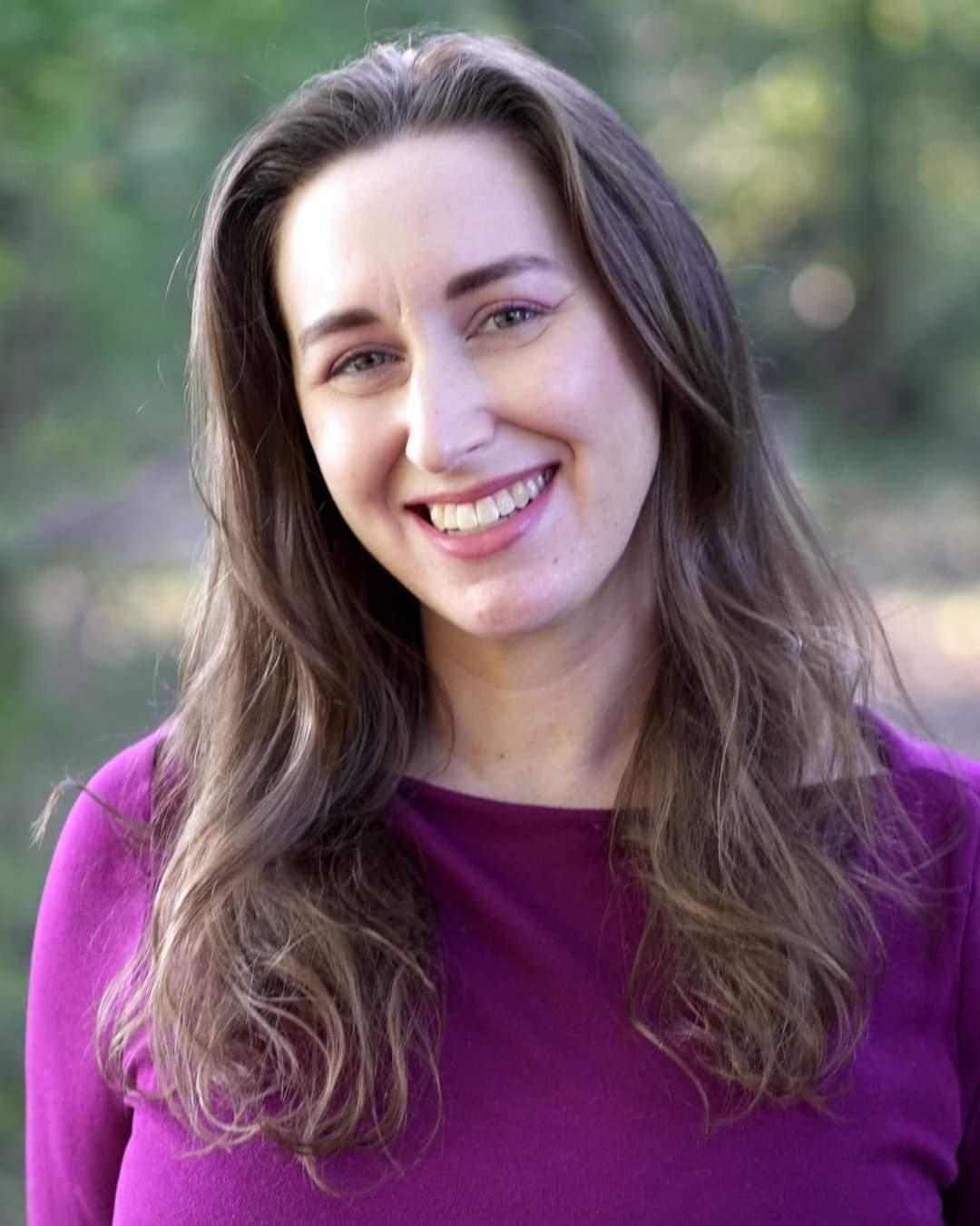 actor Kate Mobley large photo