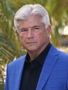 actor Steve Heinz large photo