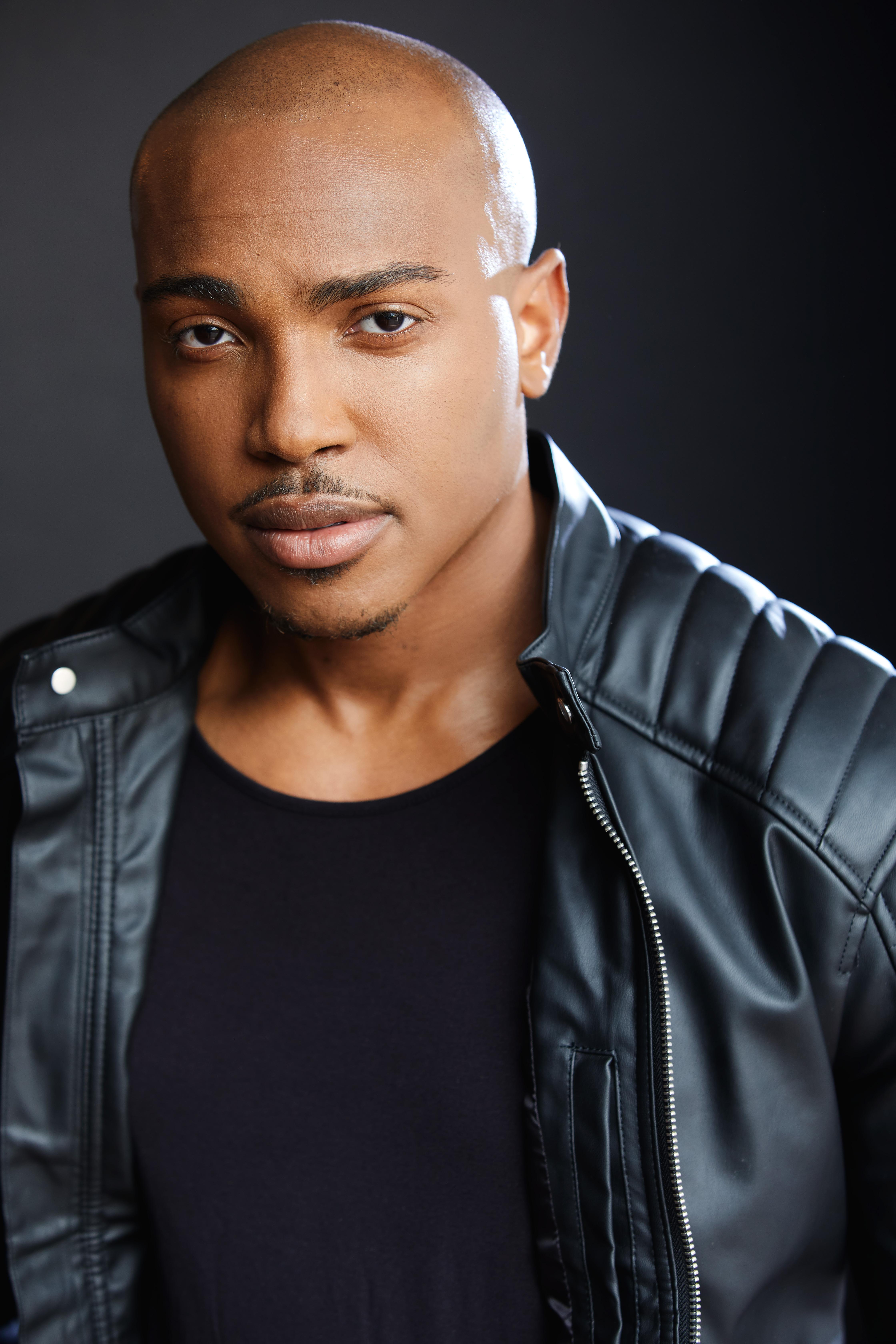 actor Orlando Valentino large photo