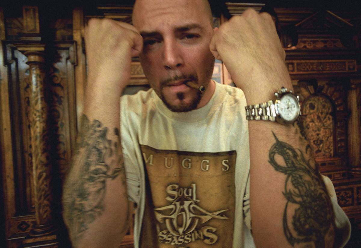actor DJ Muggs large photo