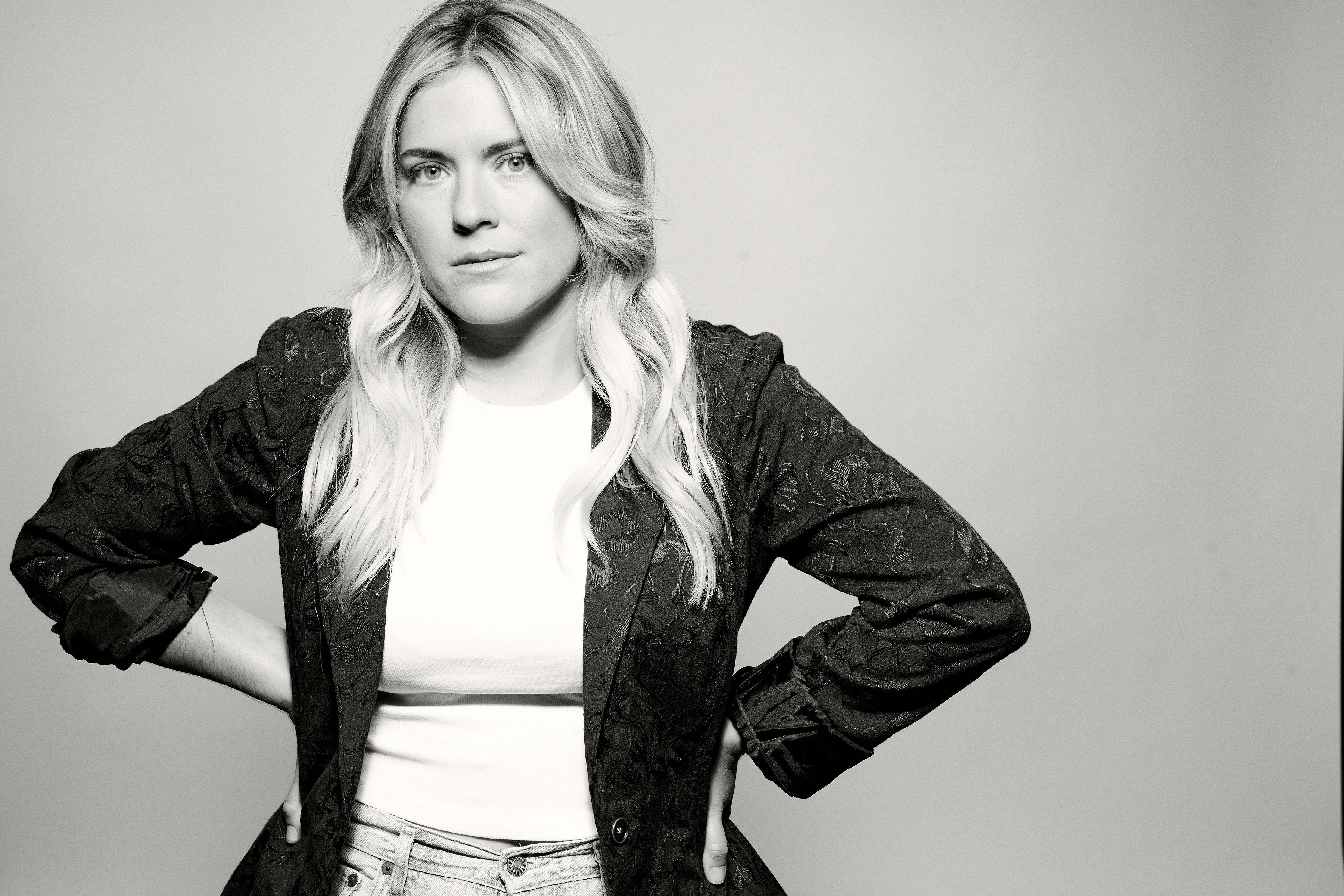 actor Marnie Price large photo