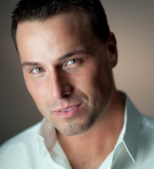 actor Matthew Sulzle large photo