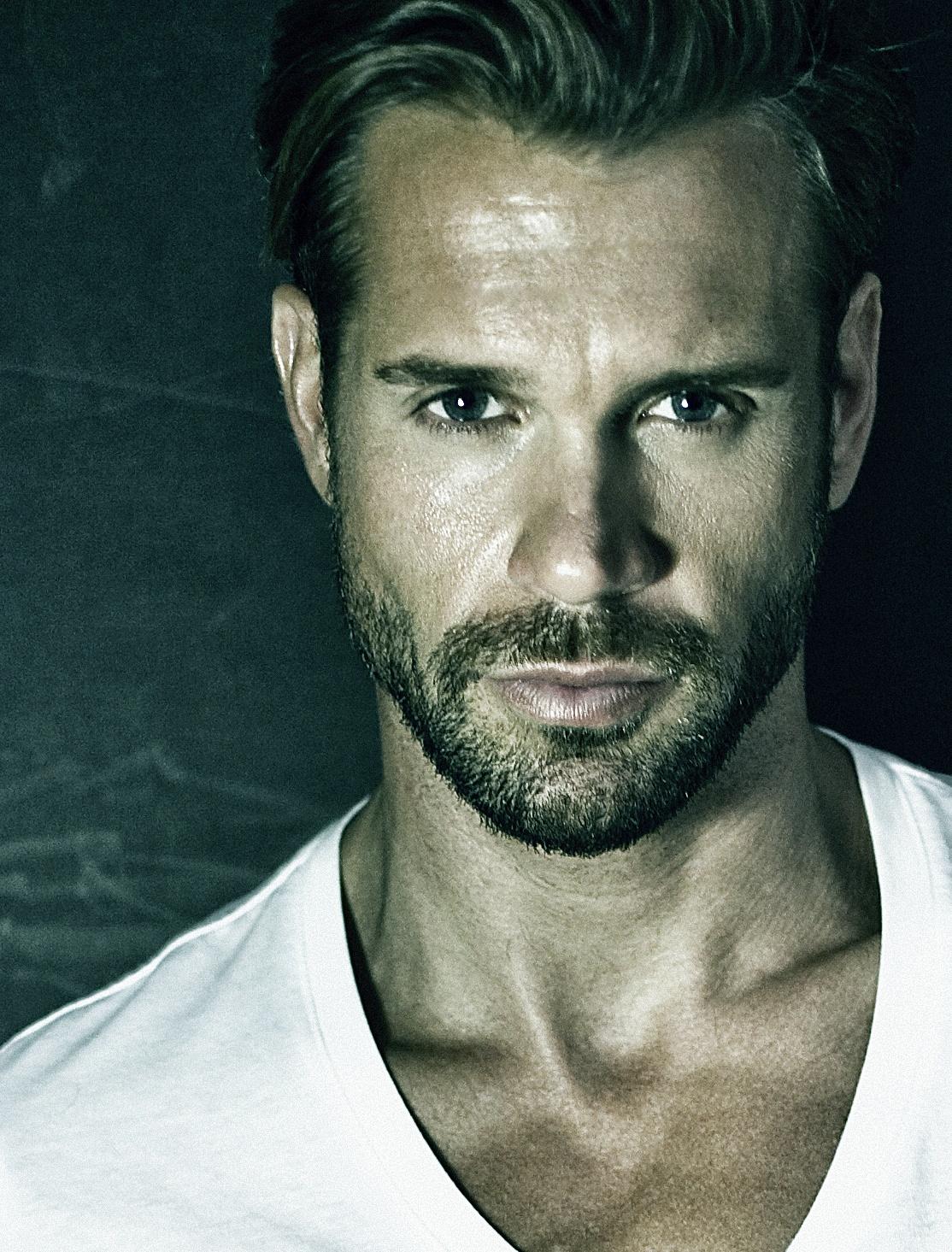 actor Stephen Huszar large photo