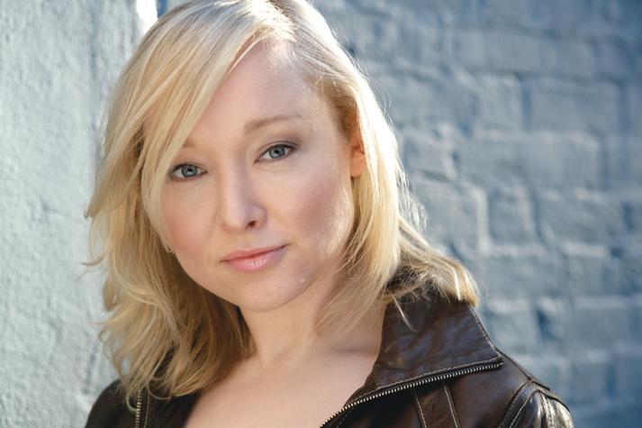 actor Ann Moller large photo