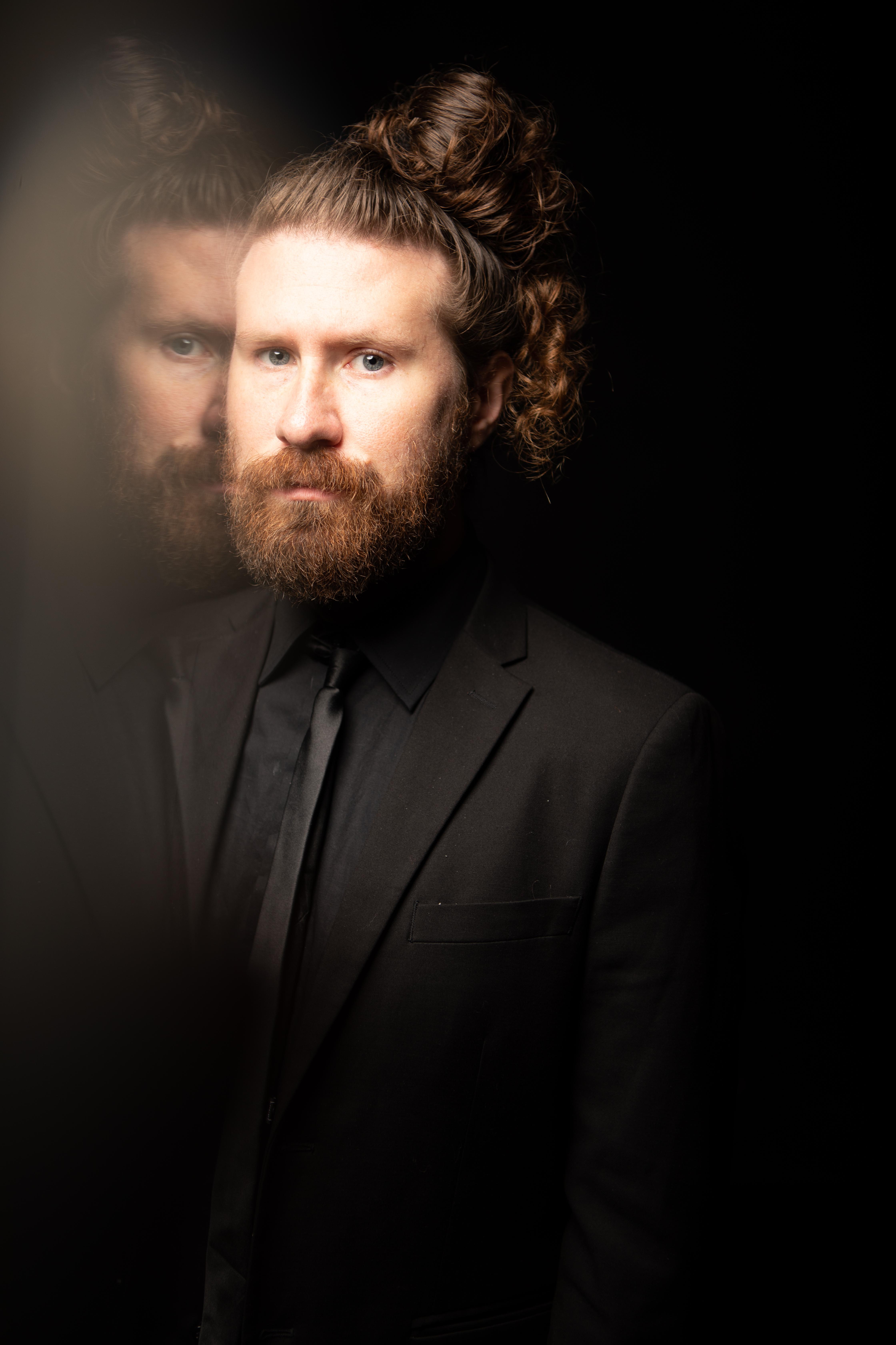 actor Casey Abrams large photo