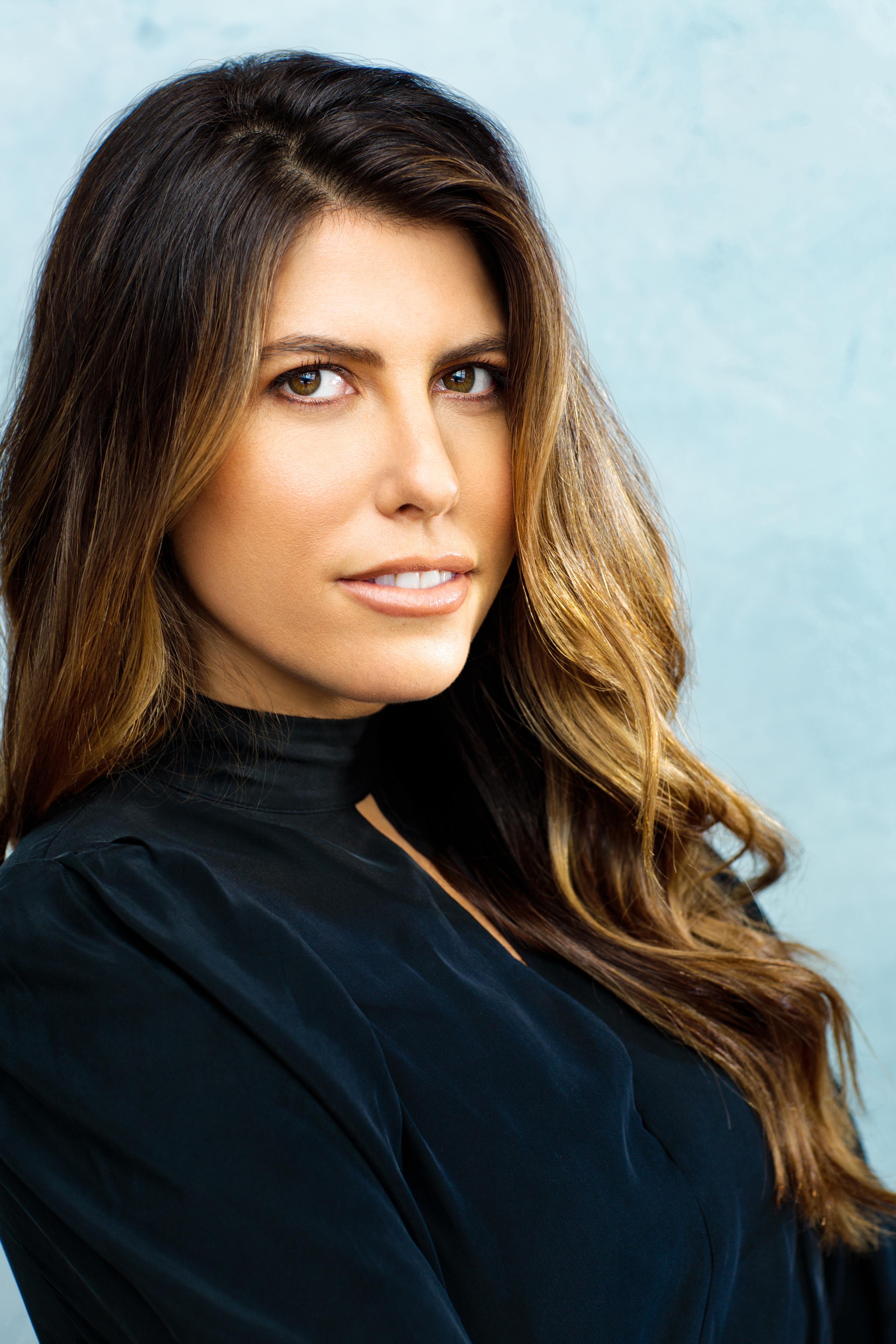 actor Sara Eklund large photo