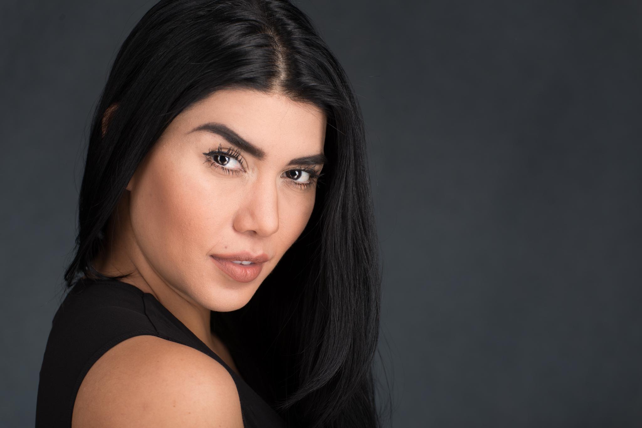 actor Ana Rodas large photo