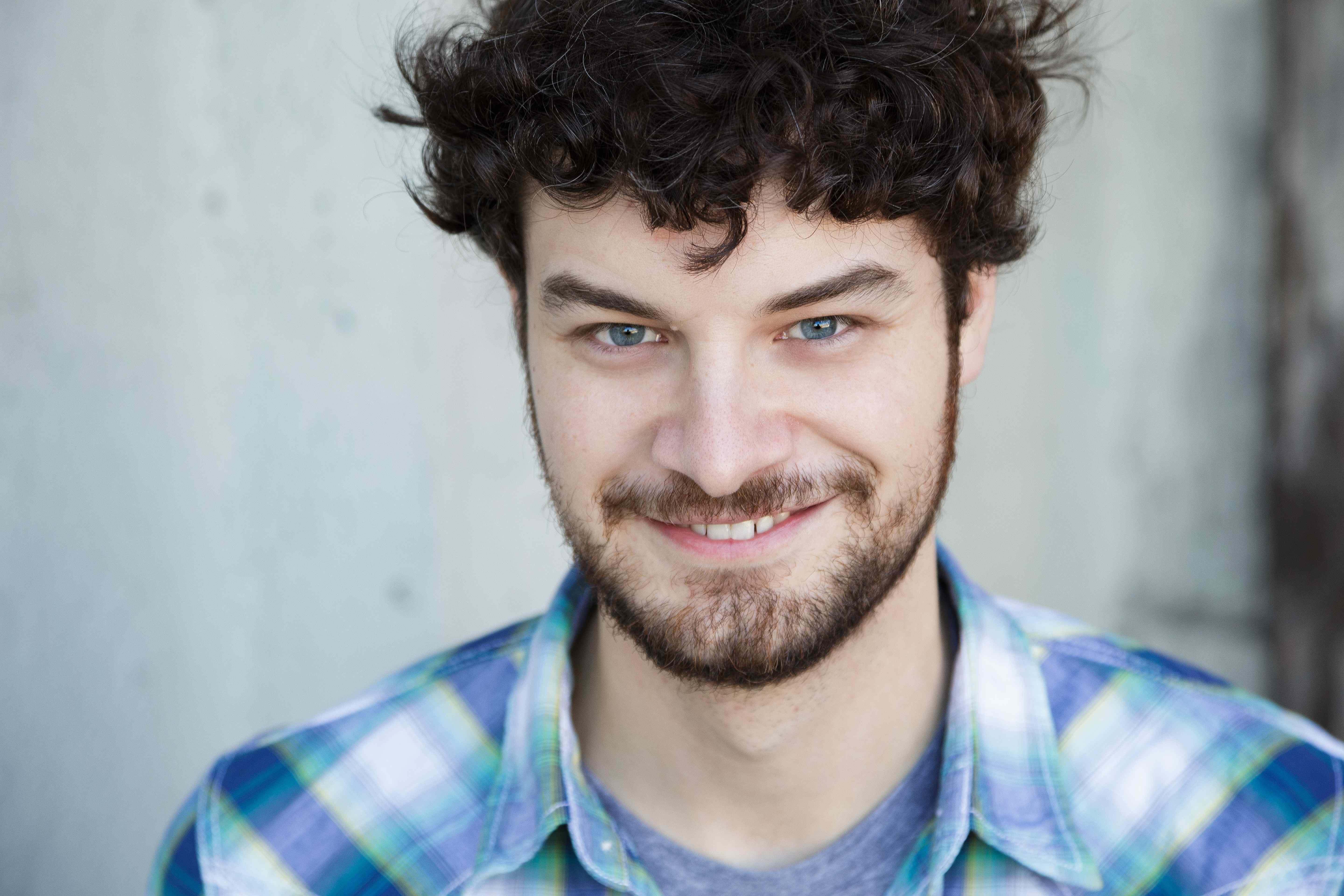 actor Michael R. Carlson large photo