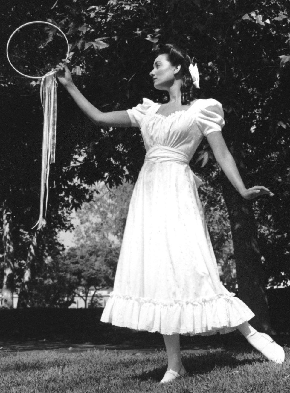 actor Dawn Balkin large photo