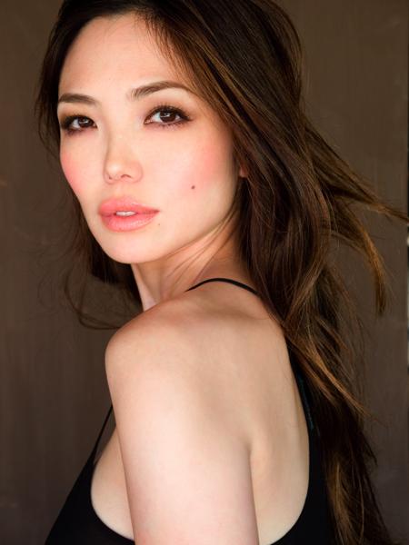 actor Laura Miro large photo