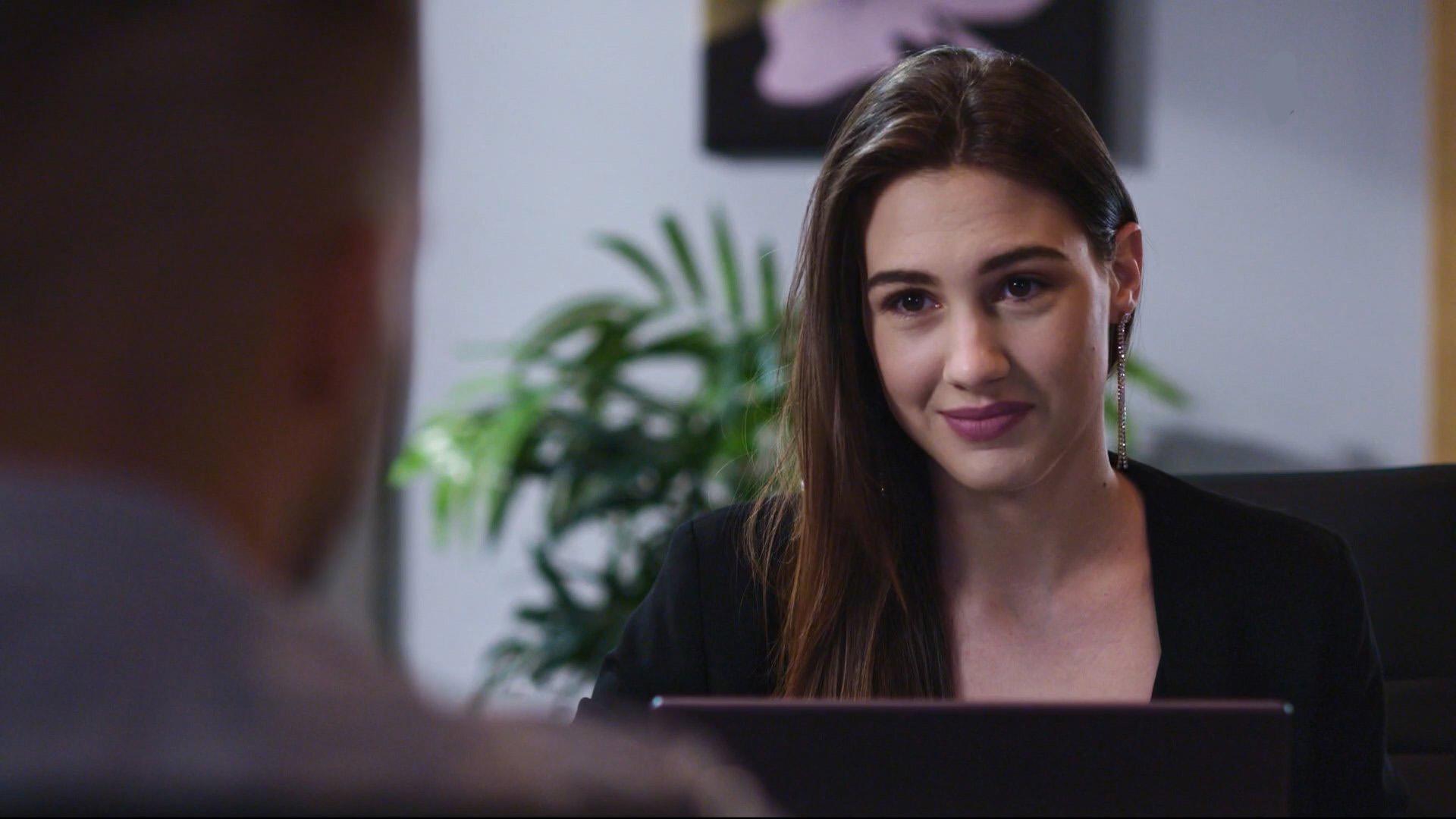 actor Nina Mrdja large photo