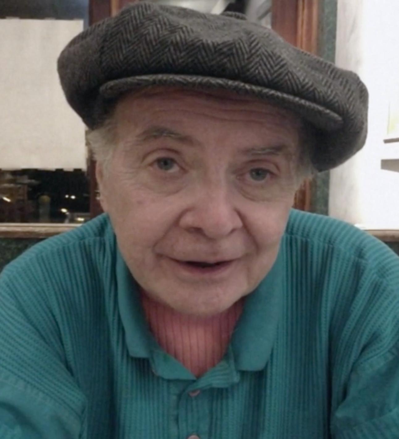 actor Leee Black Childers large photo