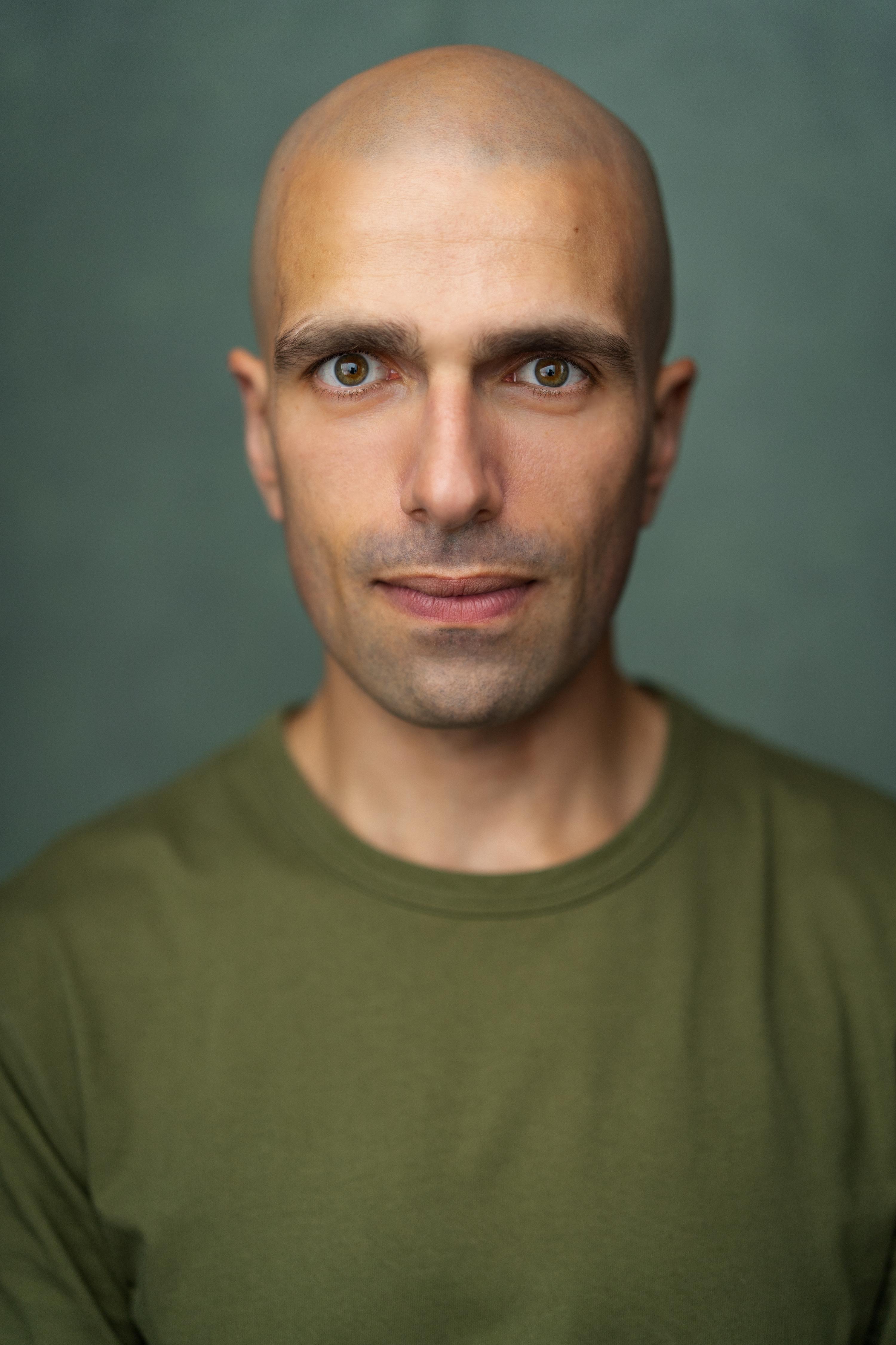 actor Malik Ibheis large photo