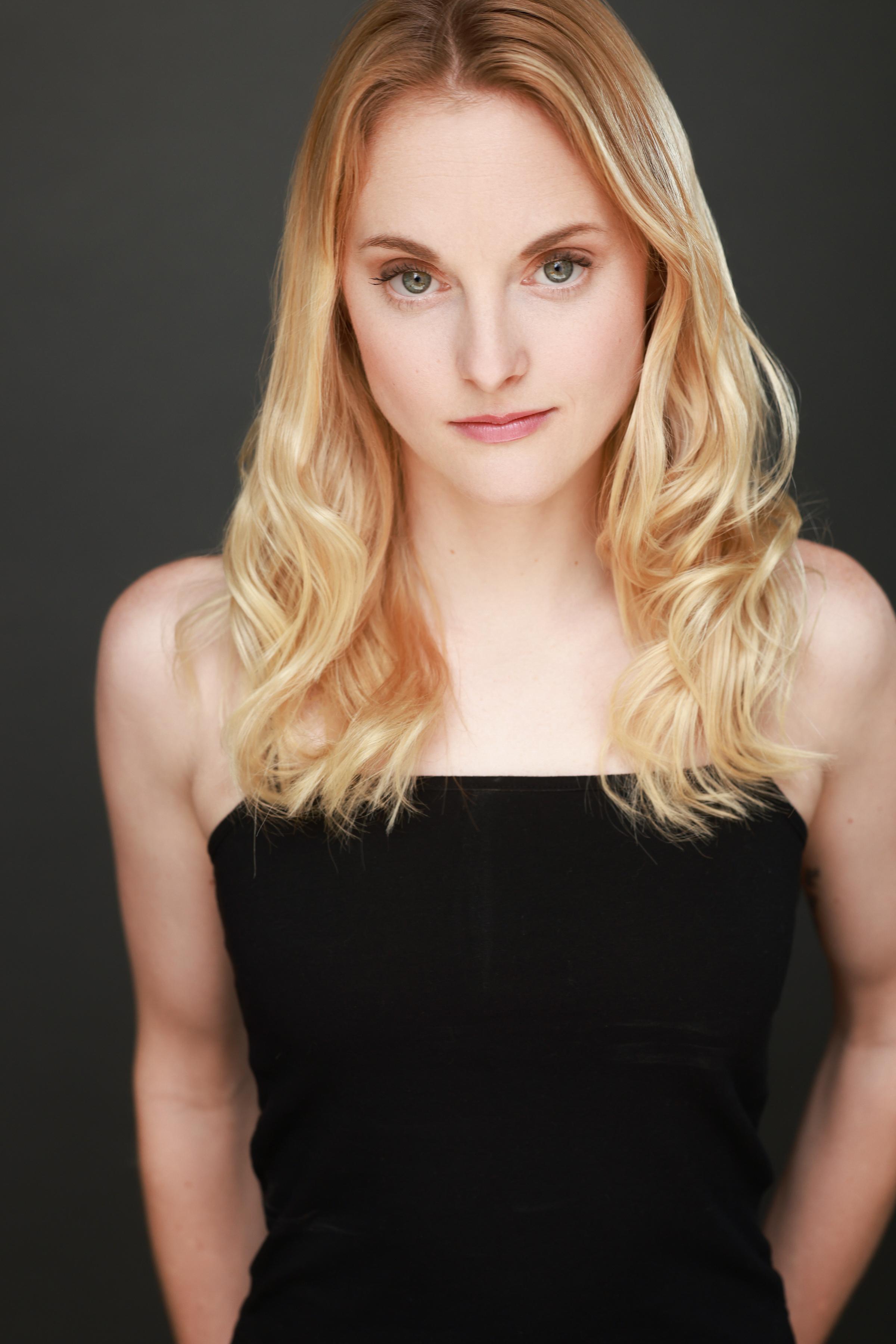 actor Caitlyn Moore large photo