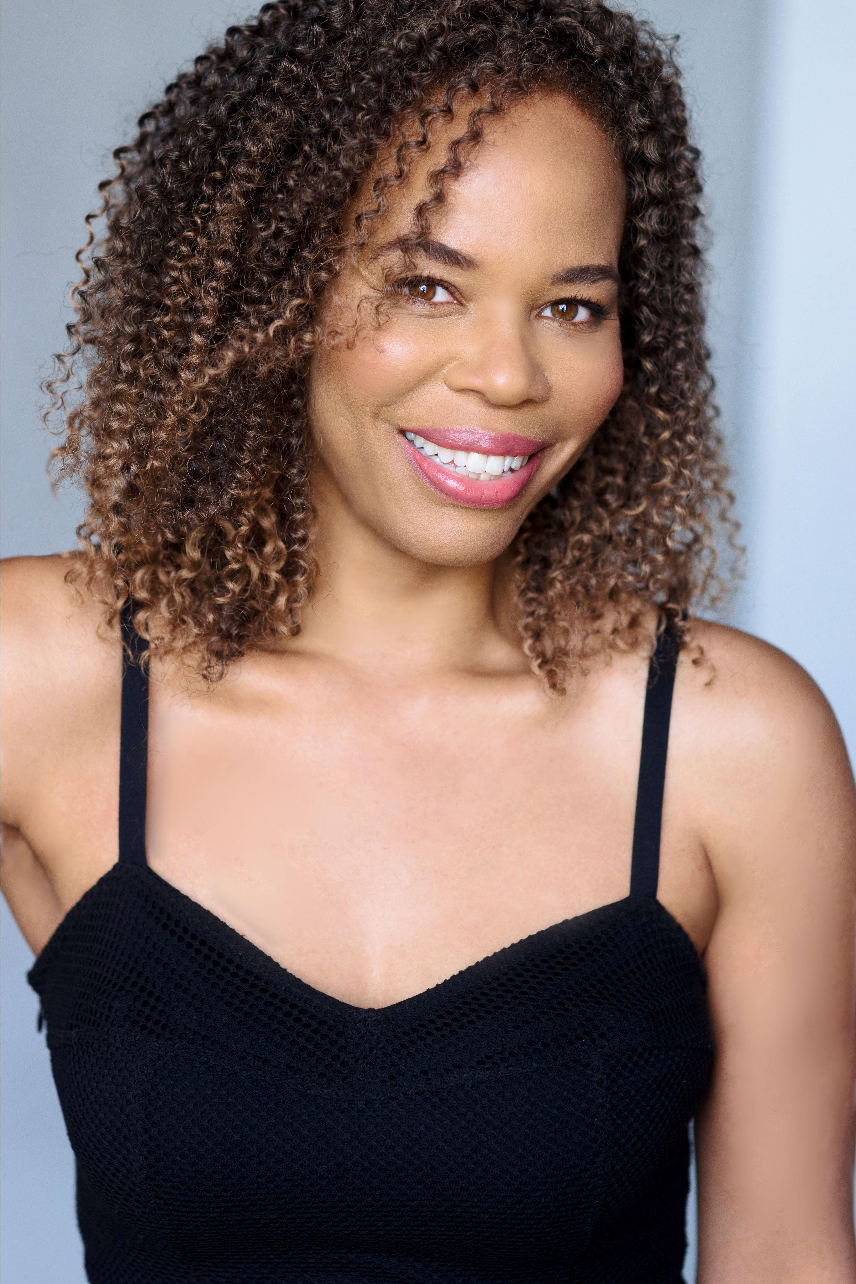 actor Susie McLean large photo