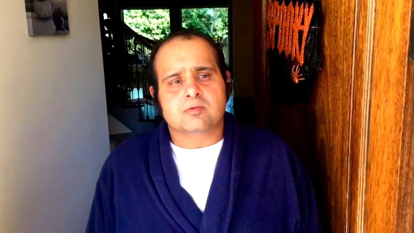 actor Johnny Dewan large photo