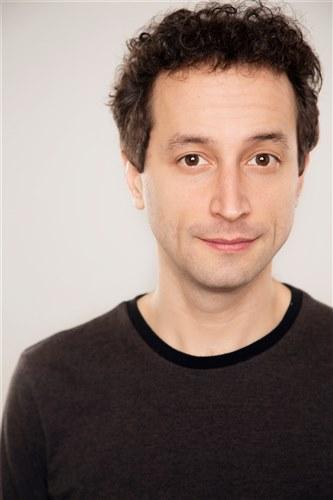 actor Jon Savoy large photo