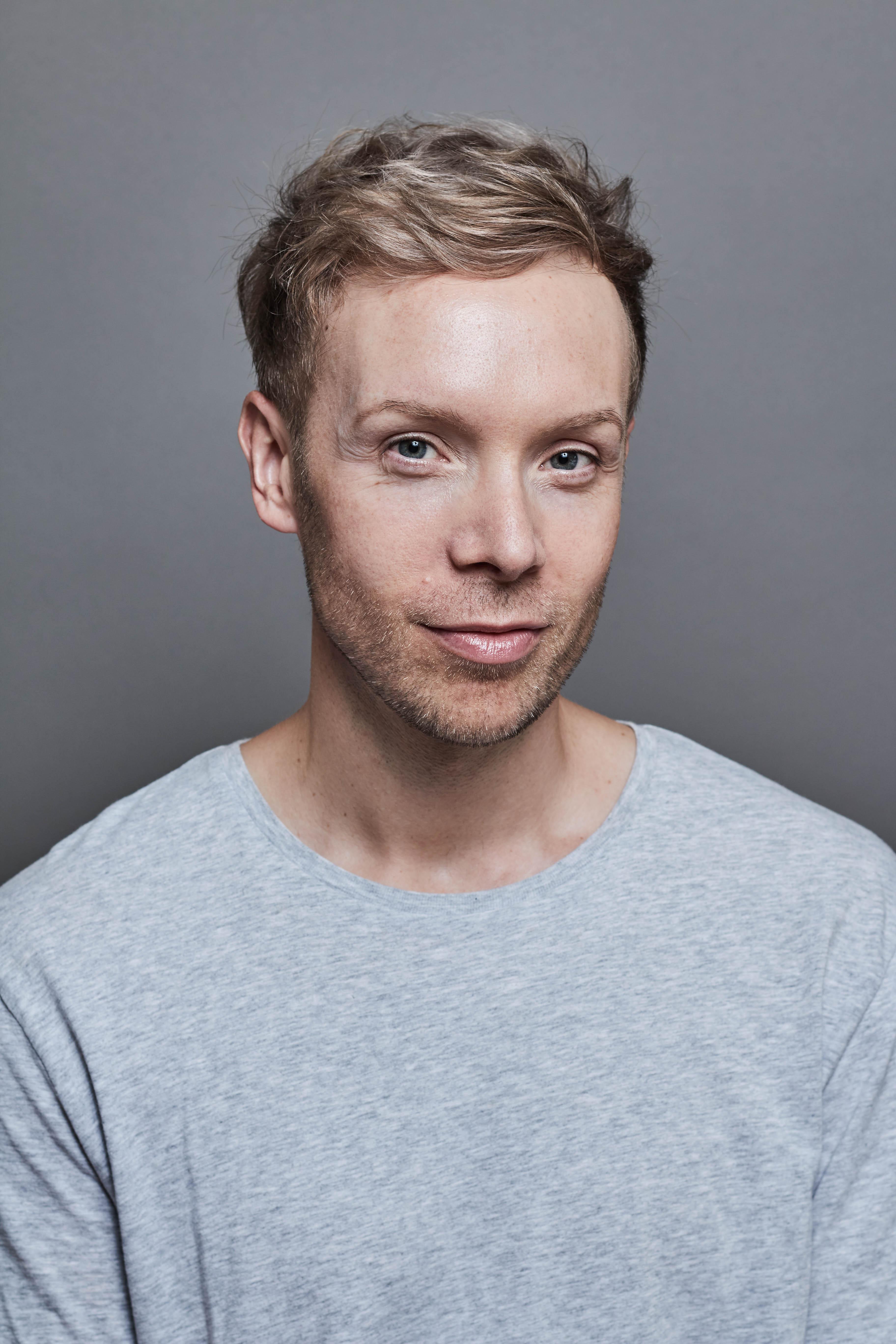 actor Sheridan Ward large photo