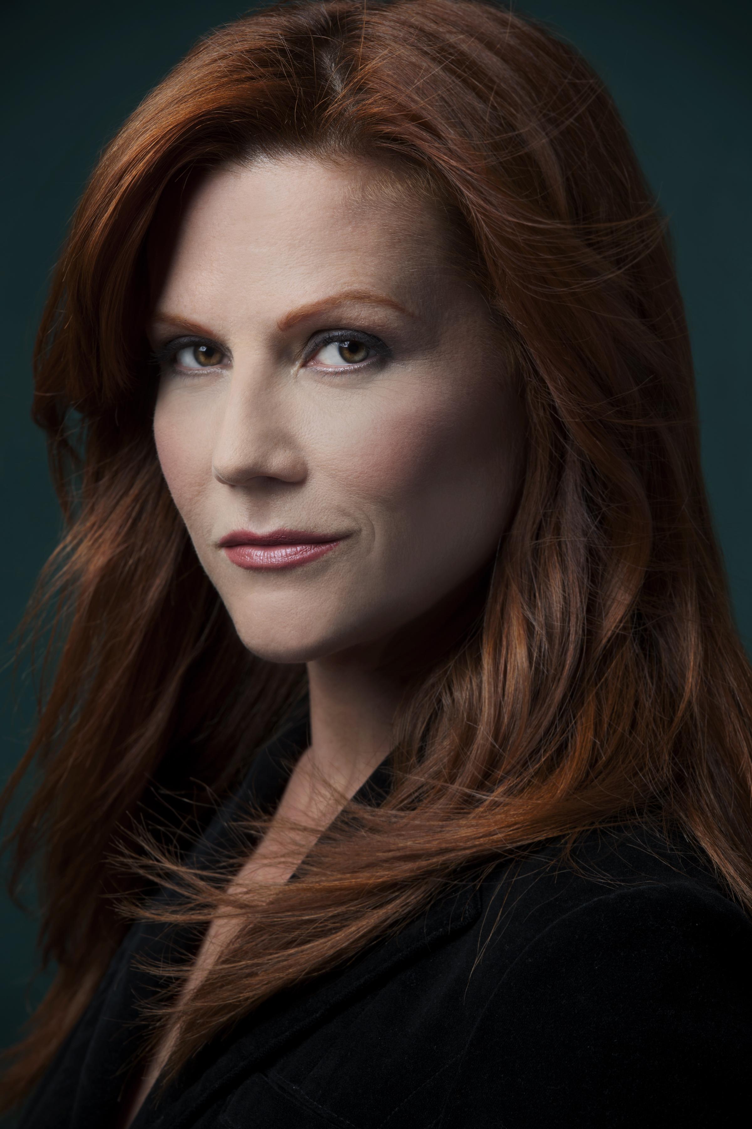 actor Heather Hanson large photo