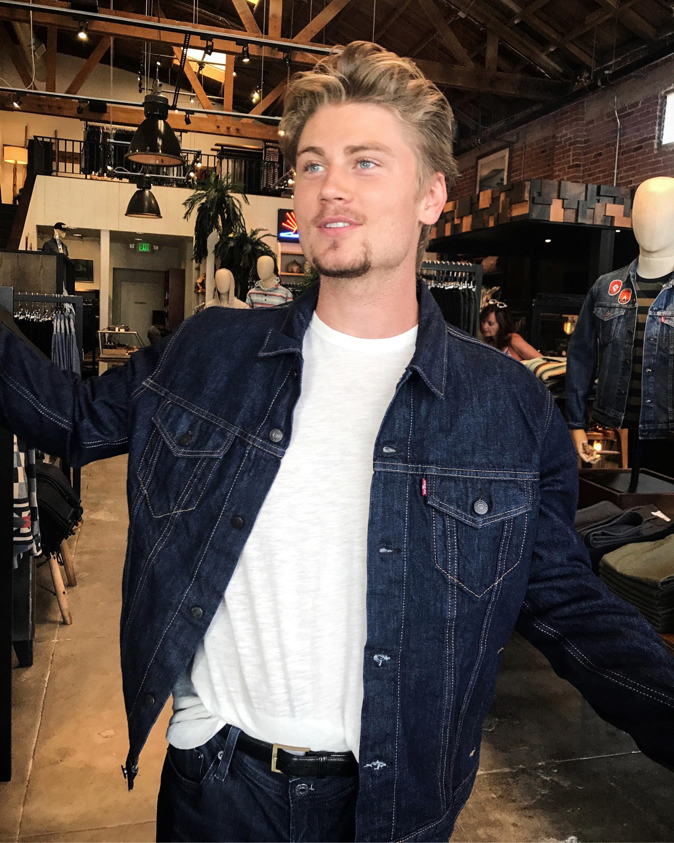 actor Justin Matthews large photo