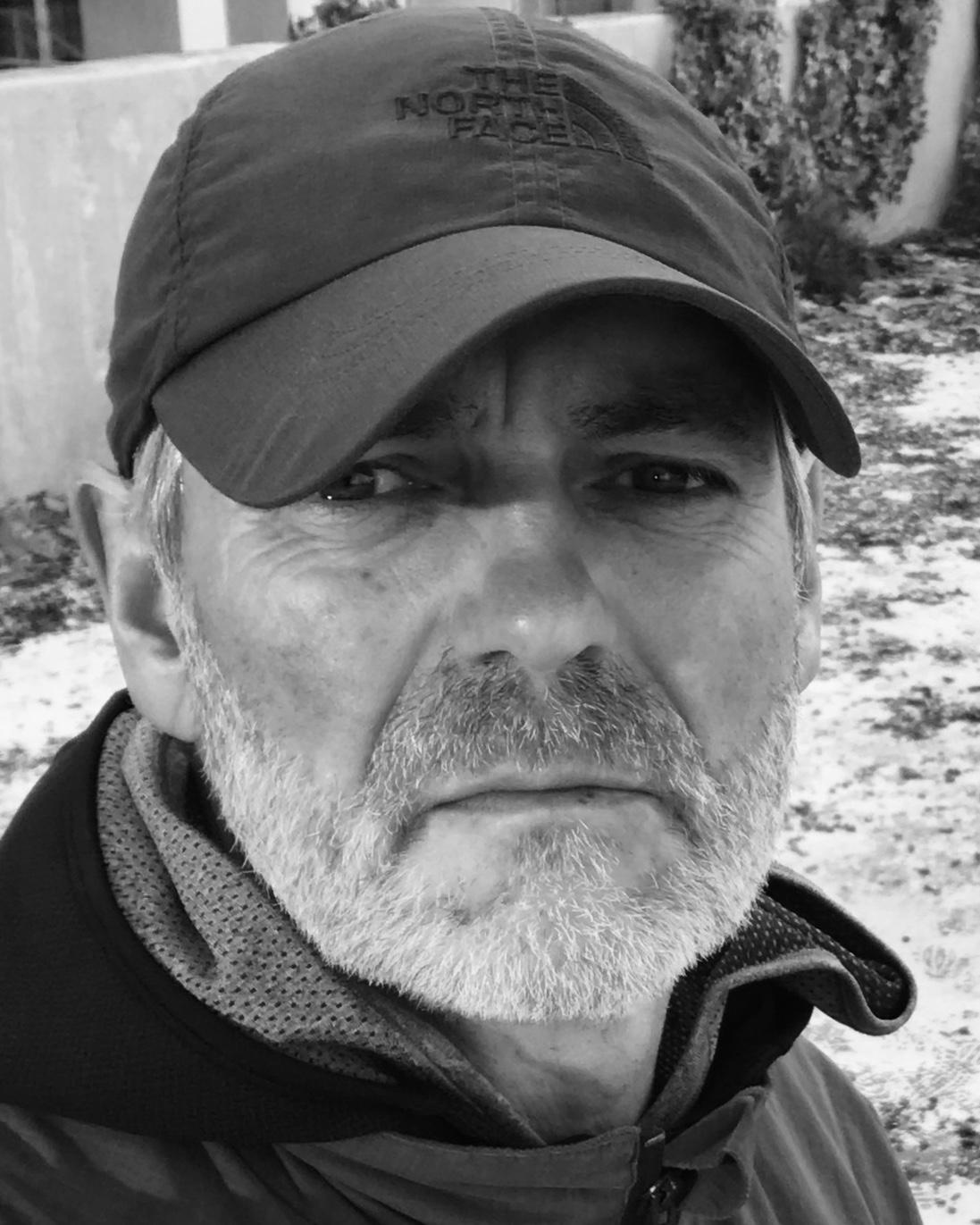 actor Paul Kennington large photo