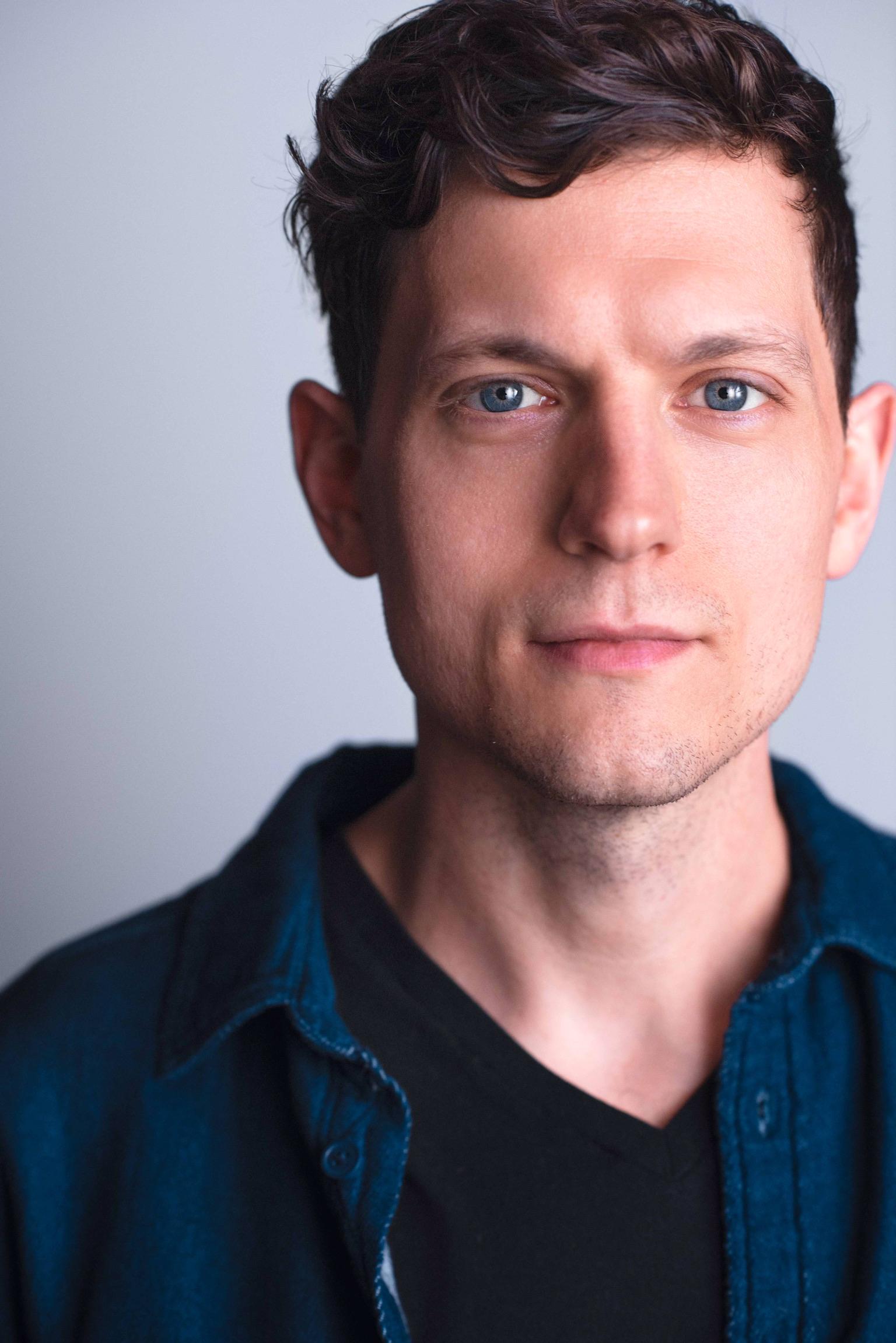 actor Joshua Wills large photo