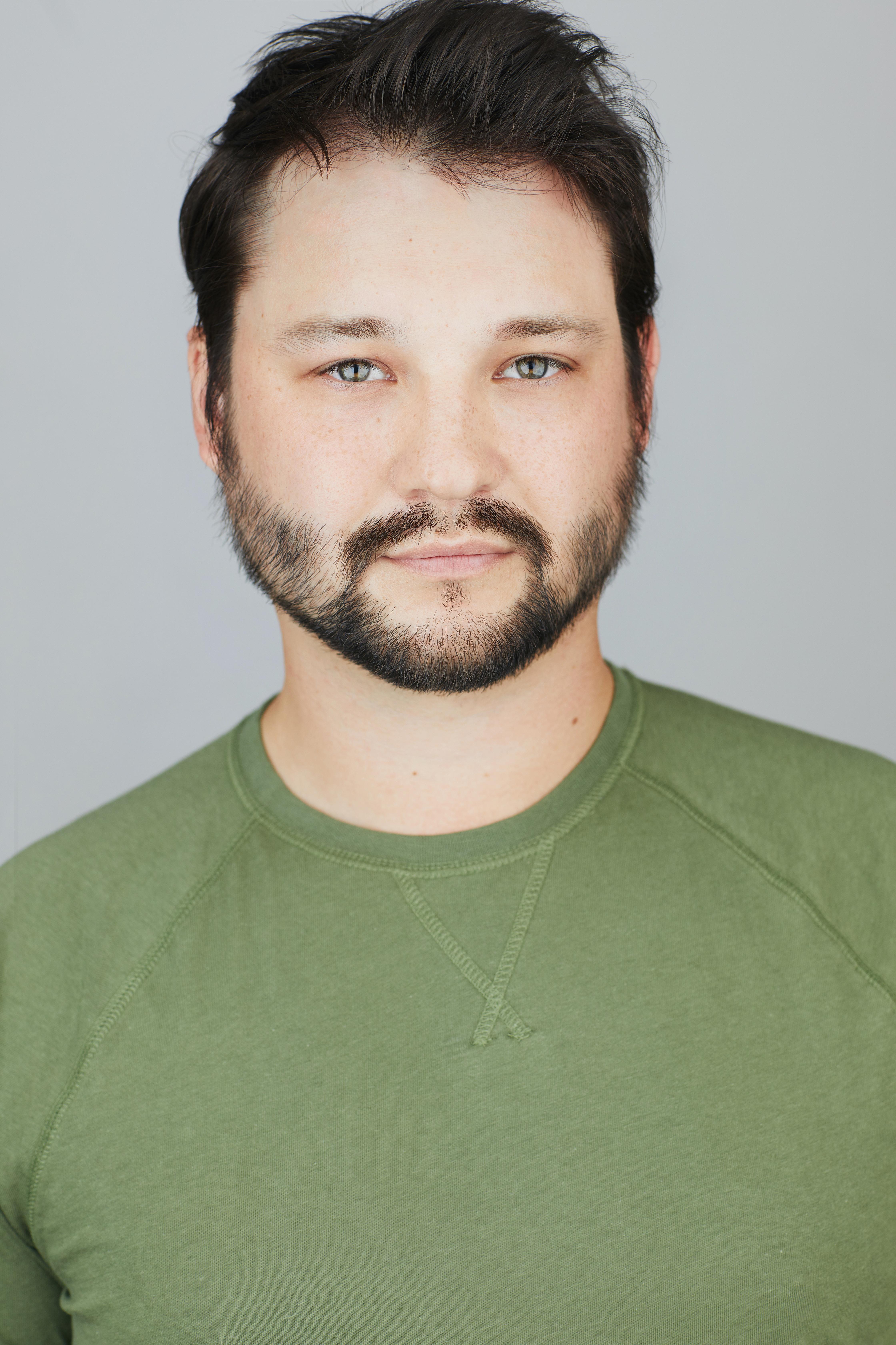 actor Mike Haimoto large photo