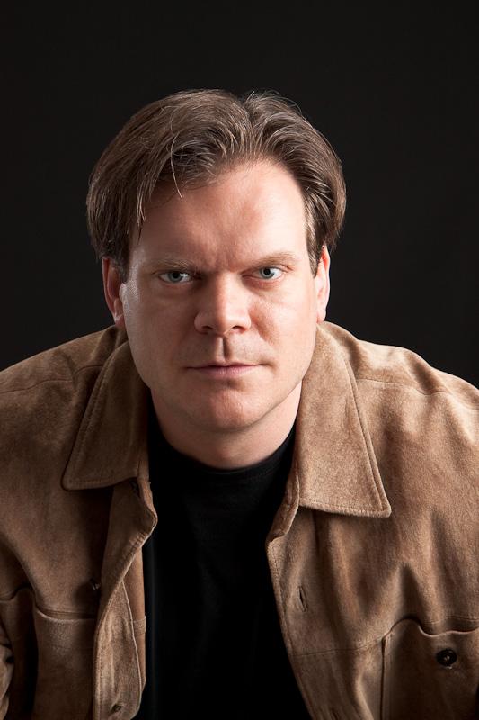 actor Todd Thompson large photo