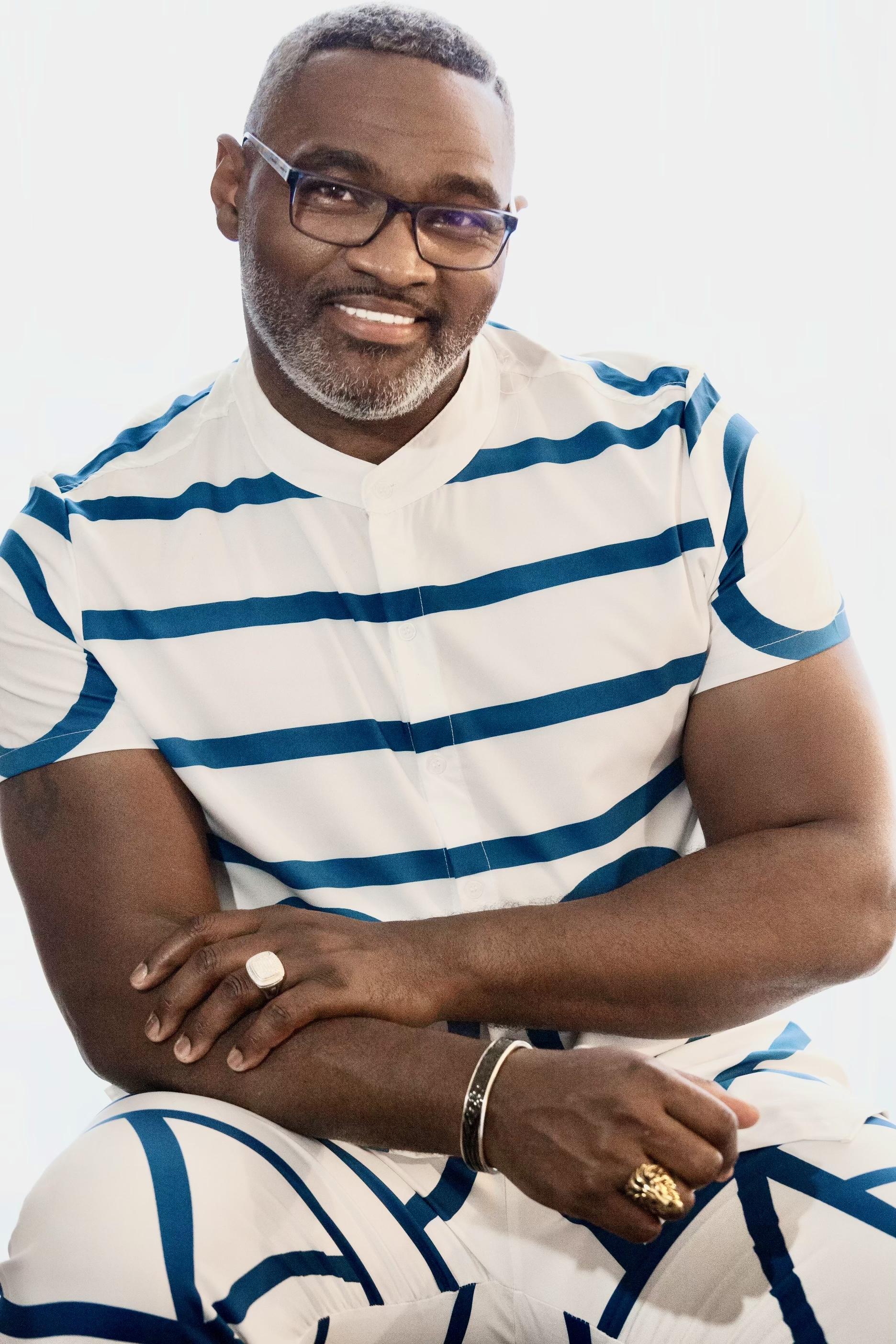 actor Earnest Pugh large photo