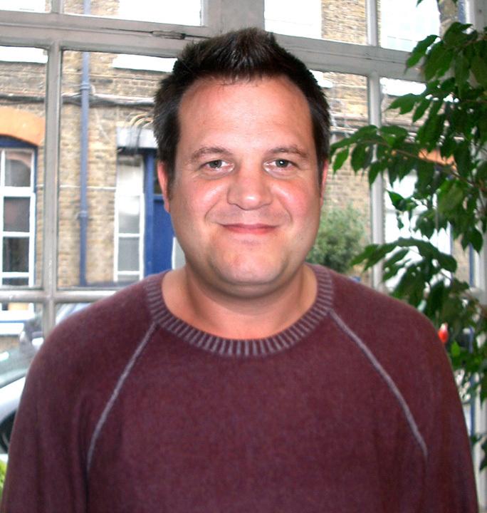 actor Aschlin Ditta large photo