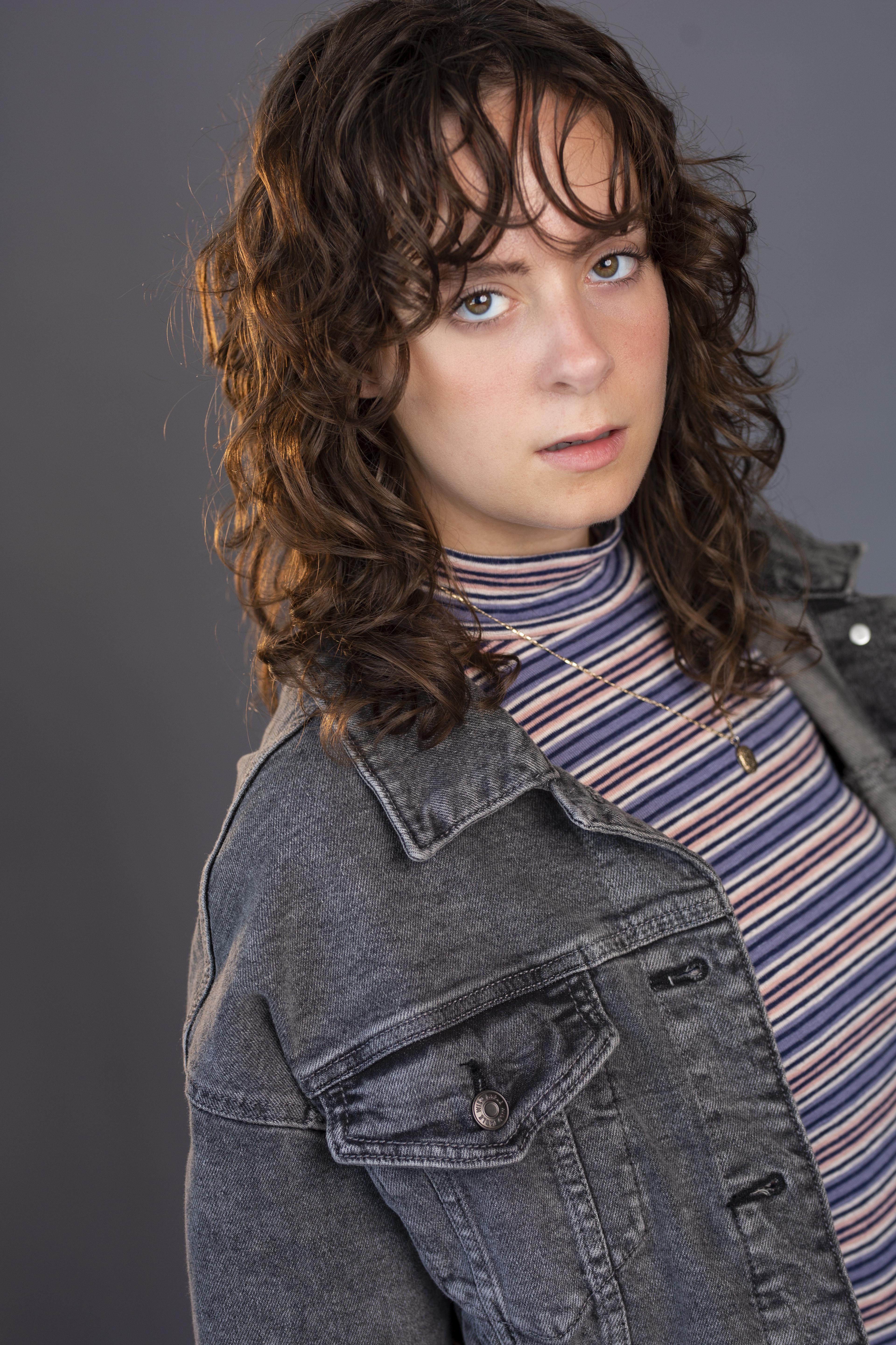 actor Ellie Parker large photo