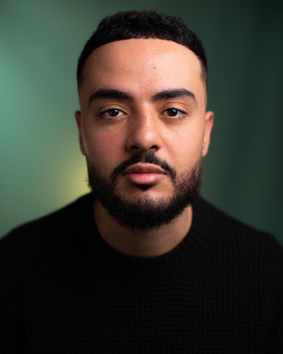 actor Ali Barouti large photo