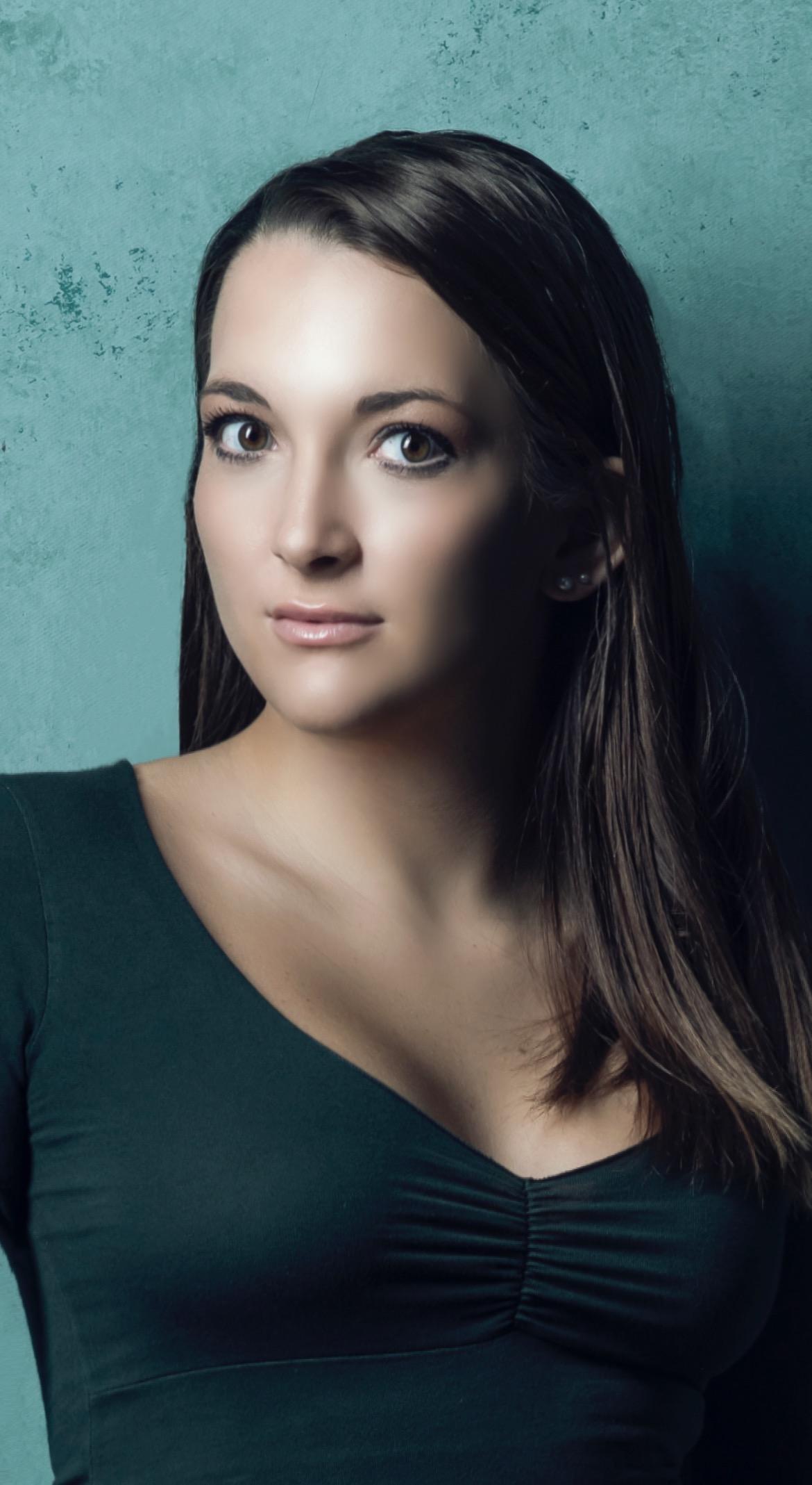 actor Paige Huston large photo