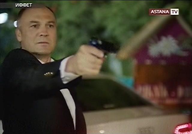 actor Mahir Günsiray large photo