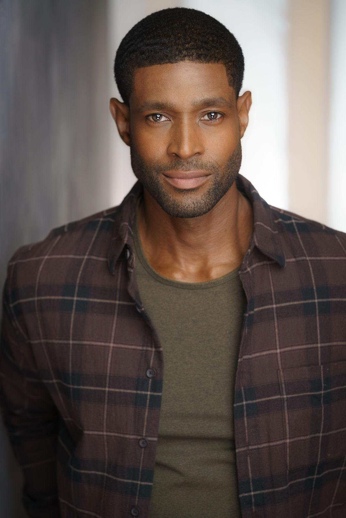 actor Acquah Dansoh large photo