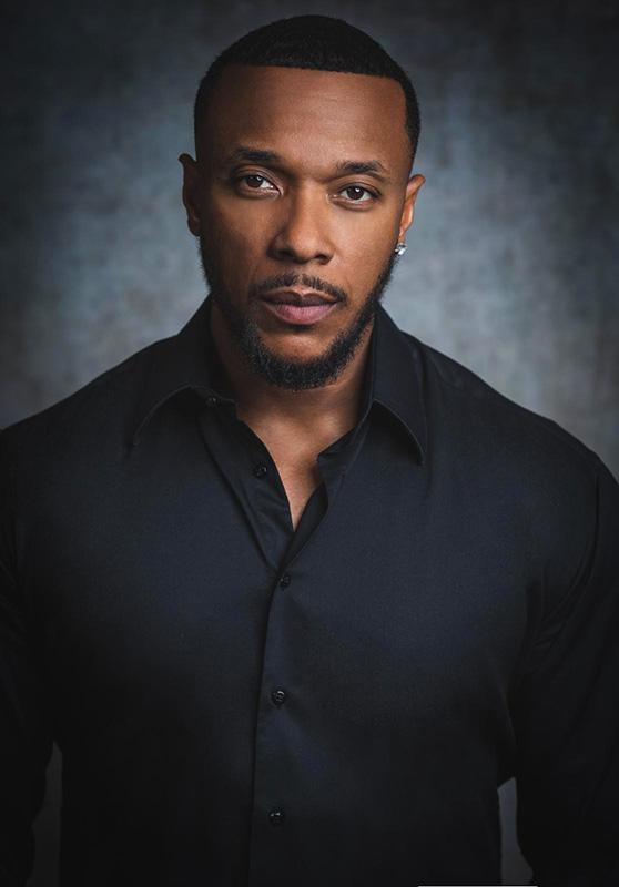 actor Thai Edwards large photo