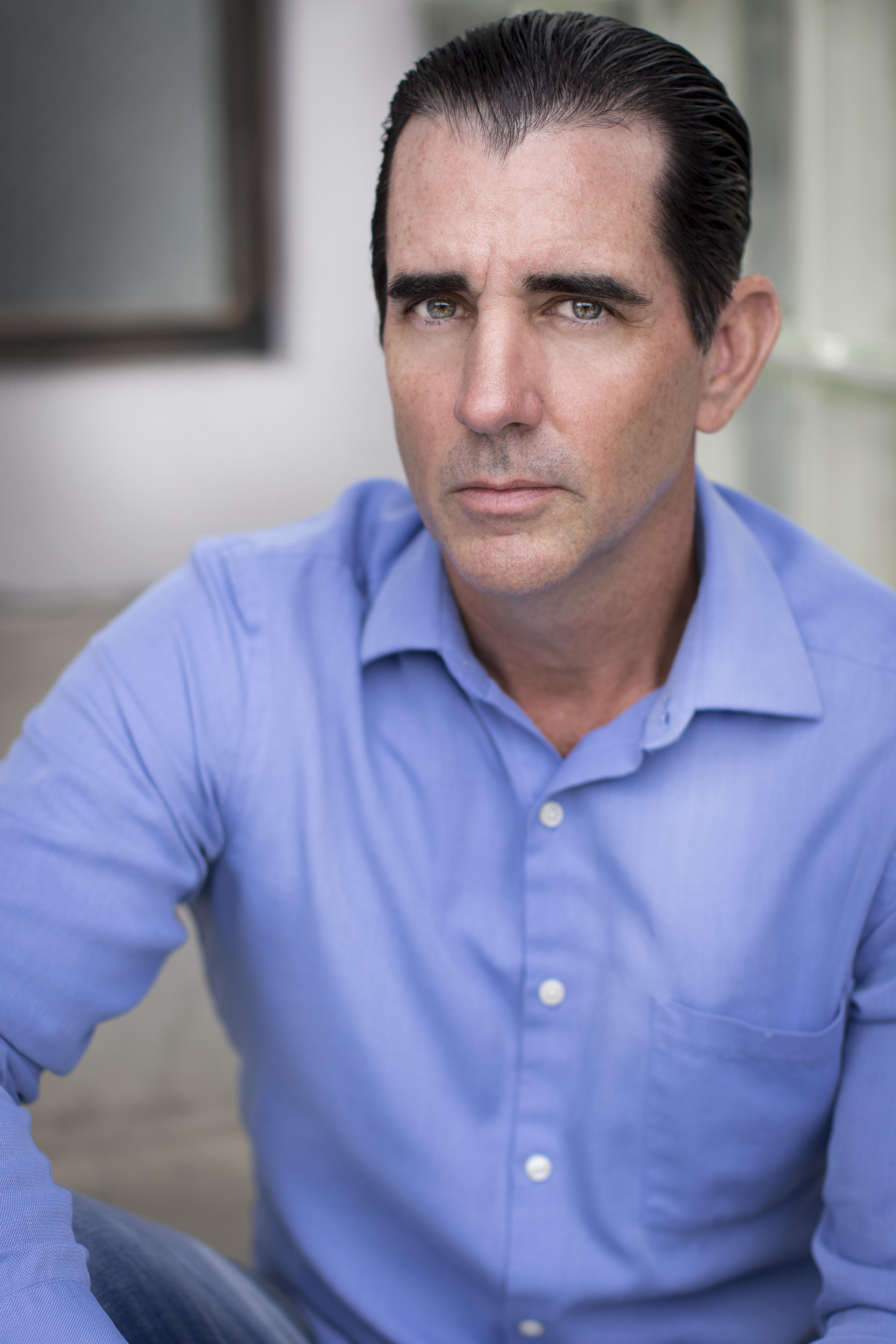 actor Anthony Bratts large photo