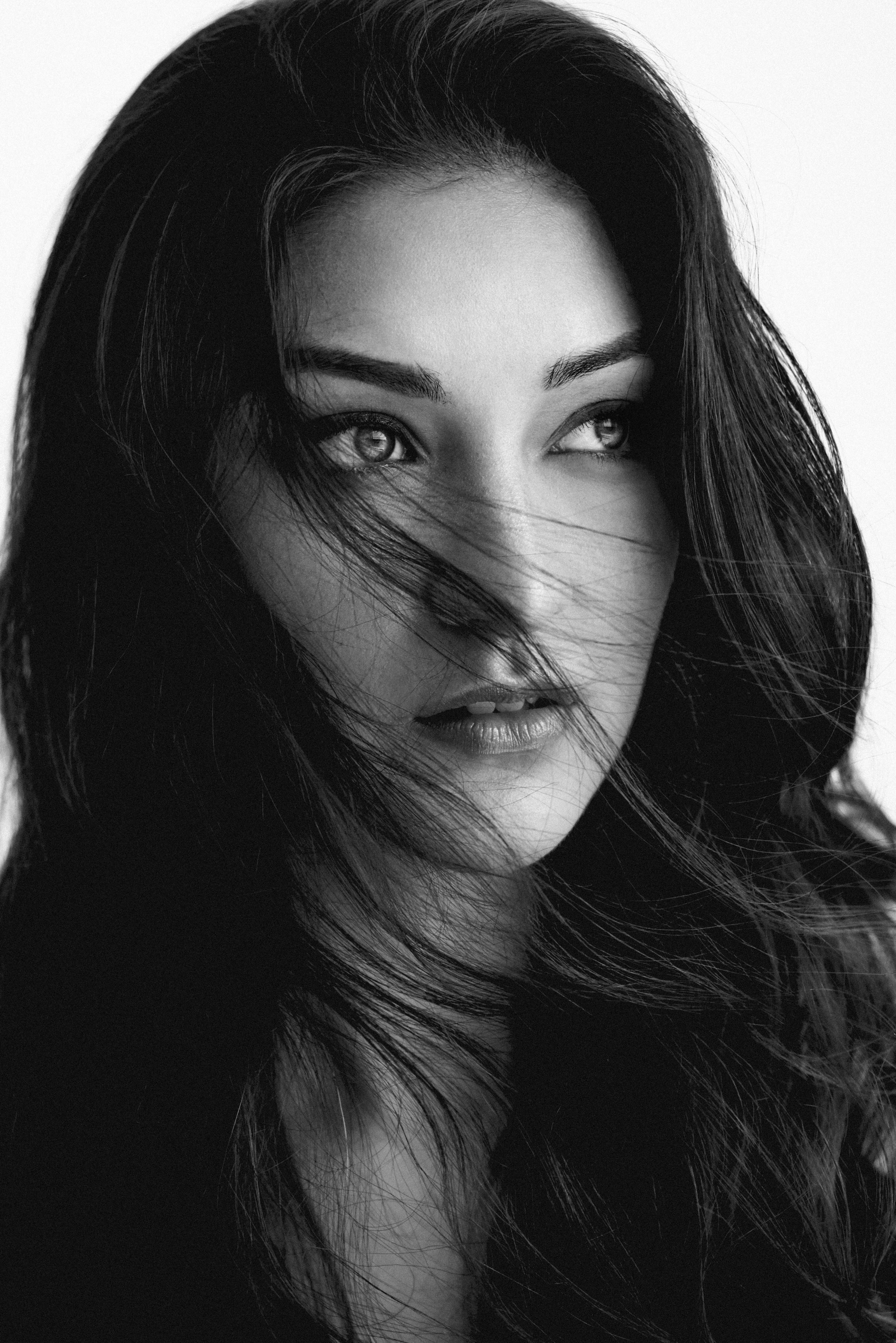 actor Jessica Barrera large photo