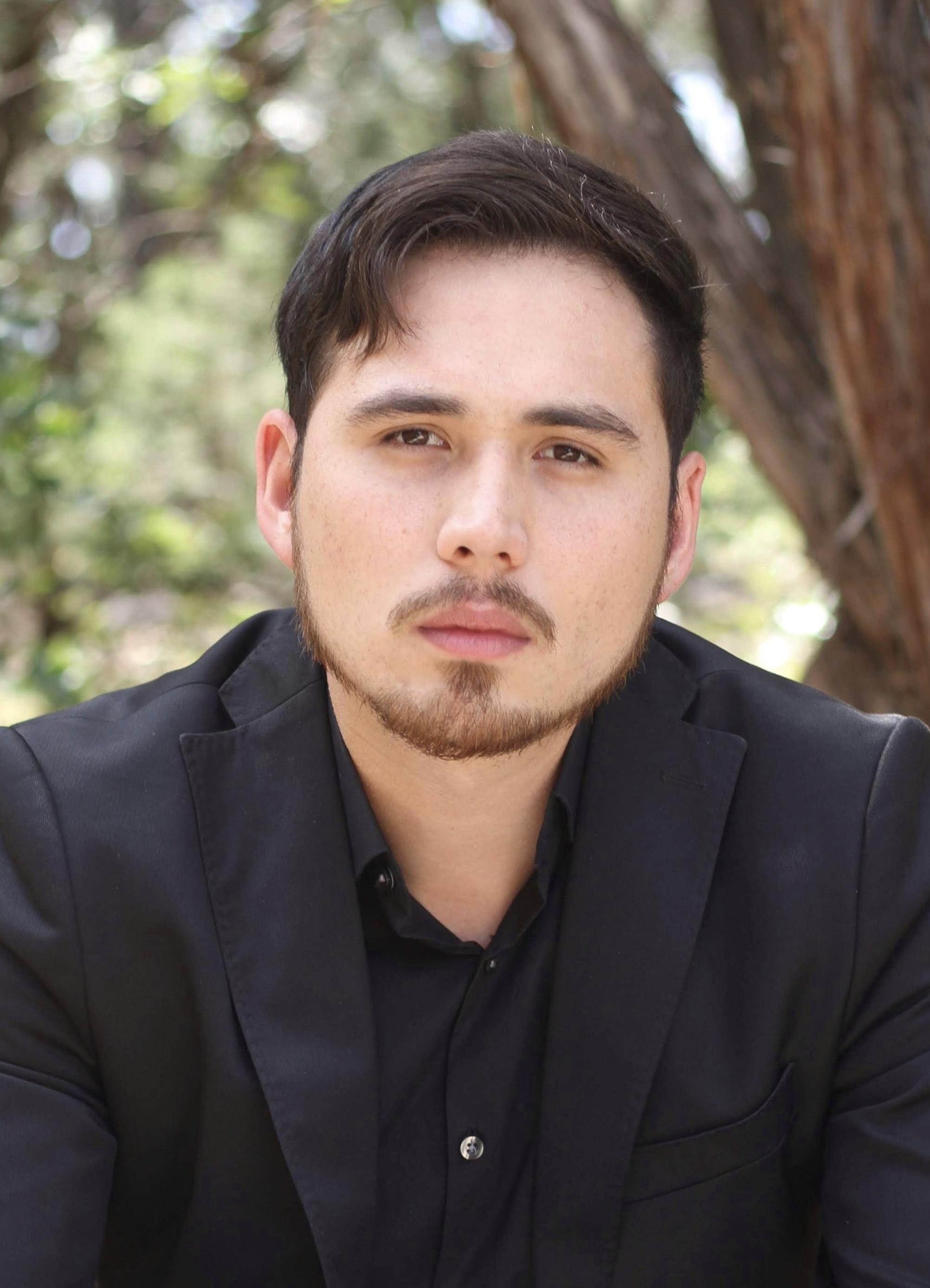 actor Josiah David Warren large photo