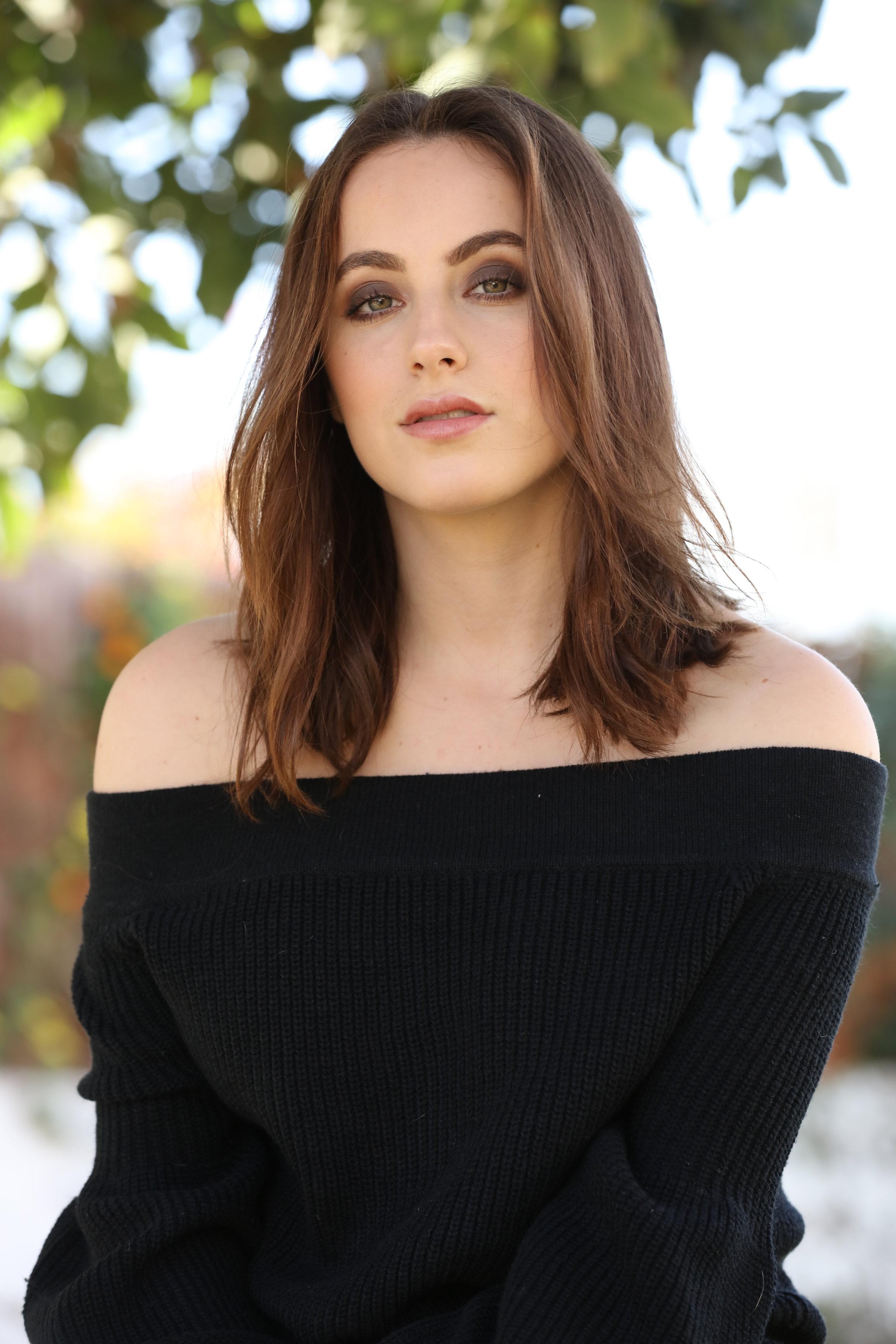 actor Daniela Silva large photo