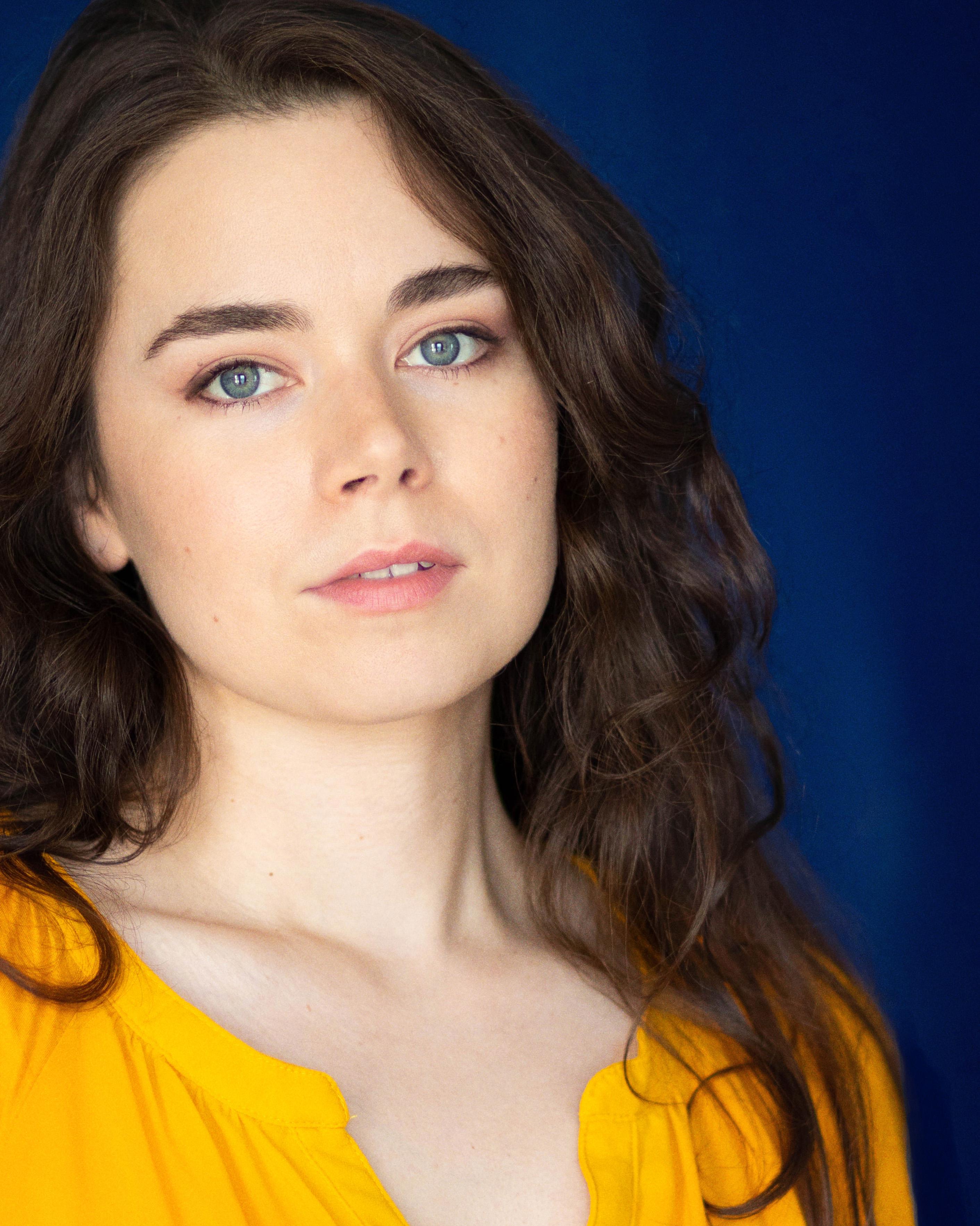 actor Angela Morris large photo